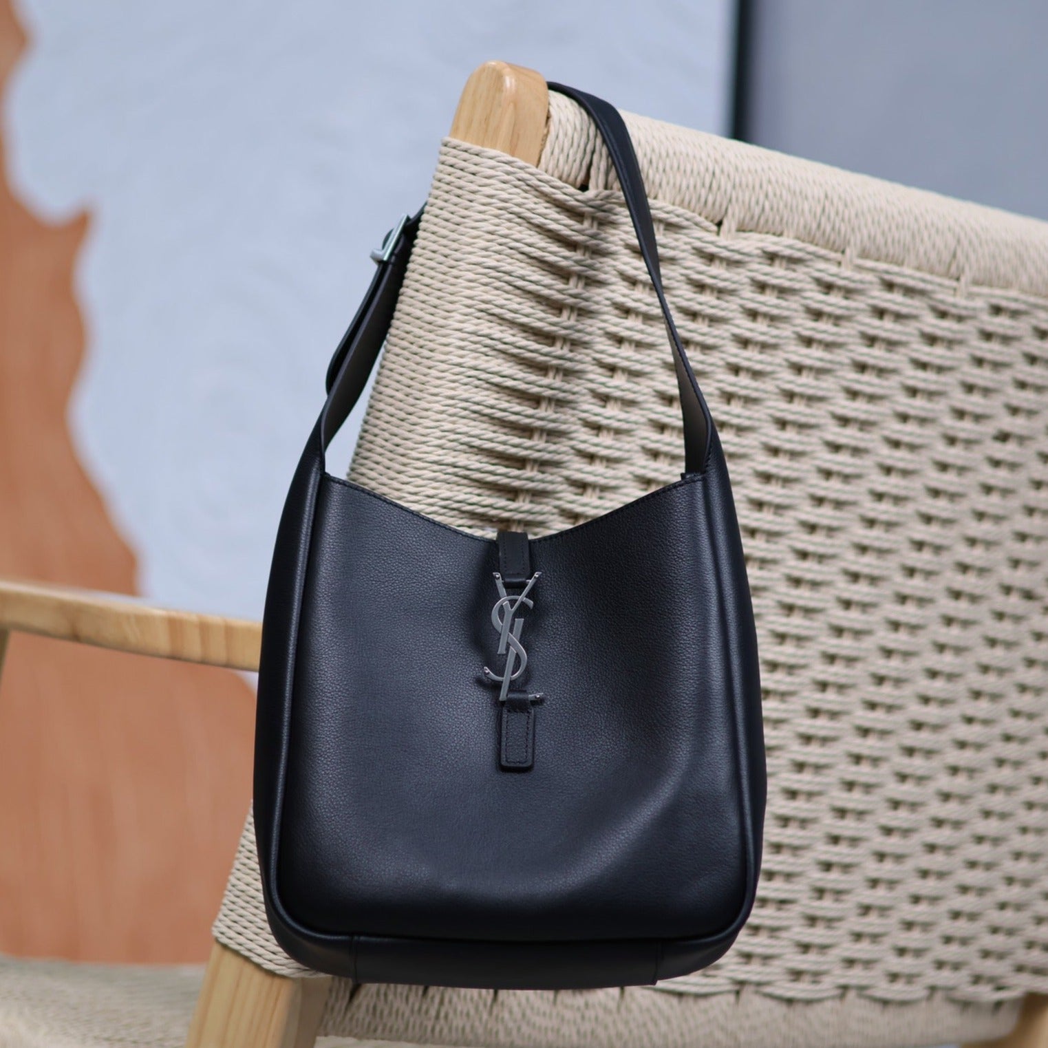 le 5a7 small 23cm black calfskin silver hardware mysite