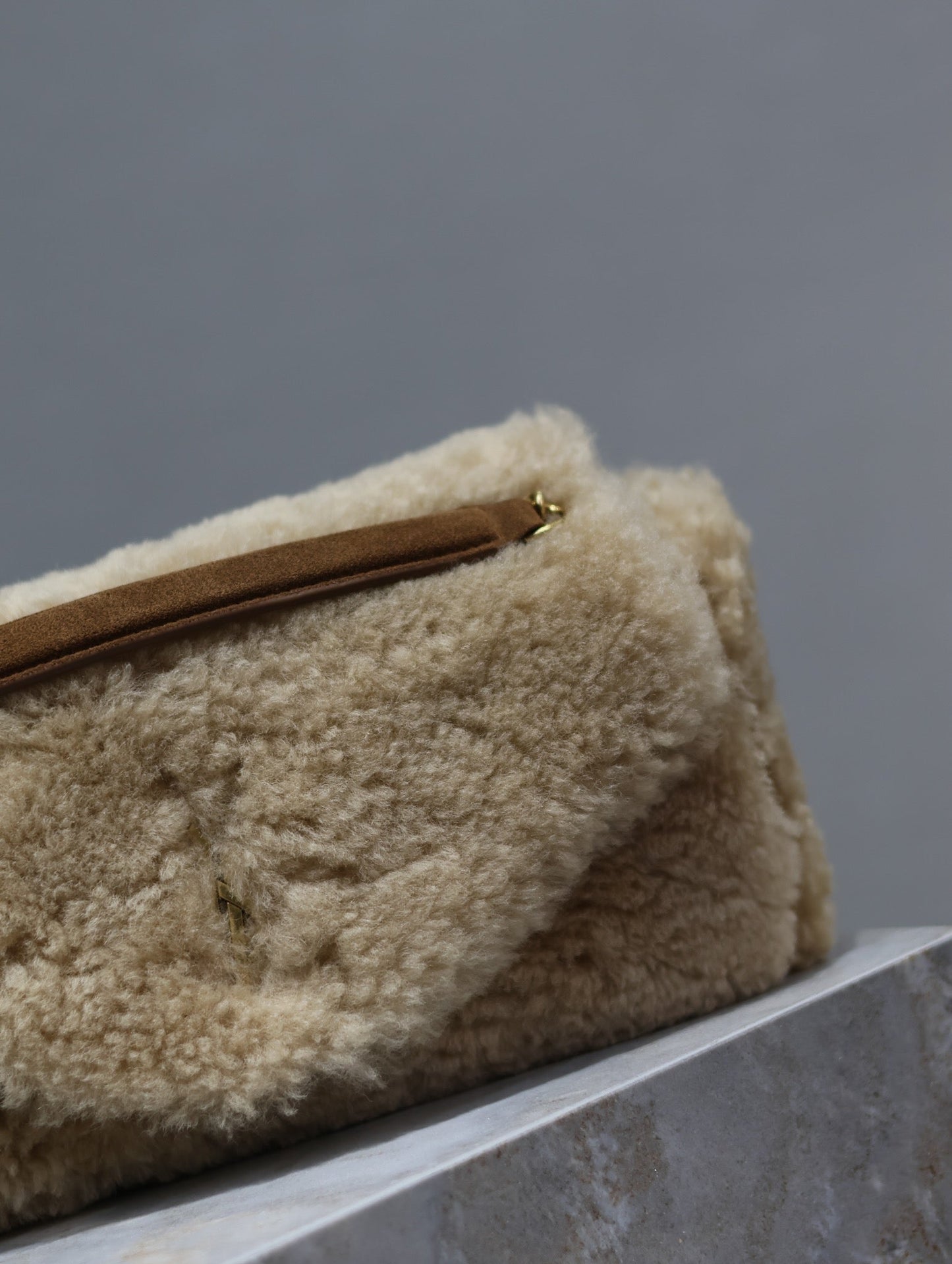 CALYPSO BAG 26 IN BEIGE SHEARLING WITH BROWN SUEDE HANDLE mysite