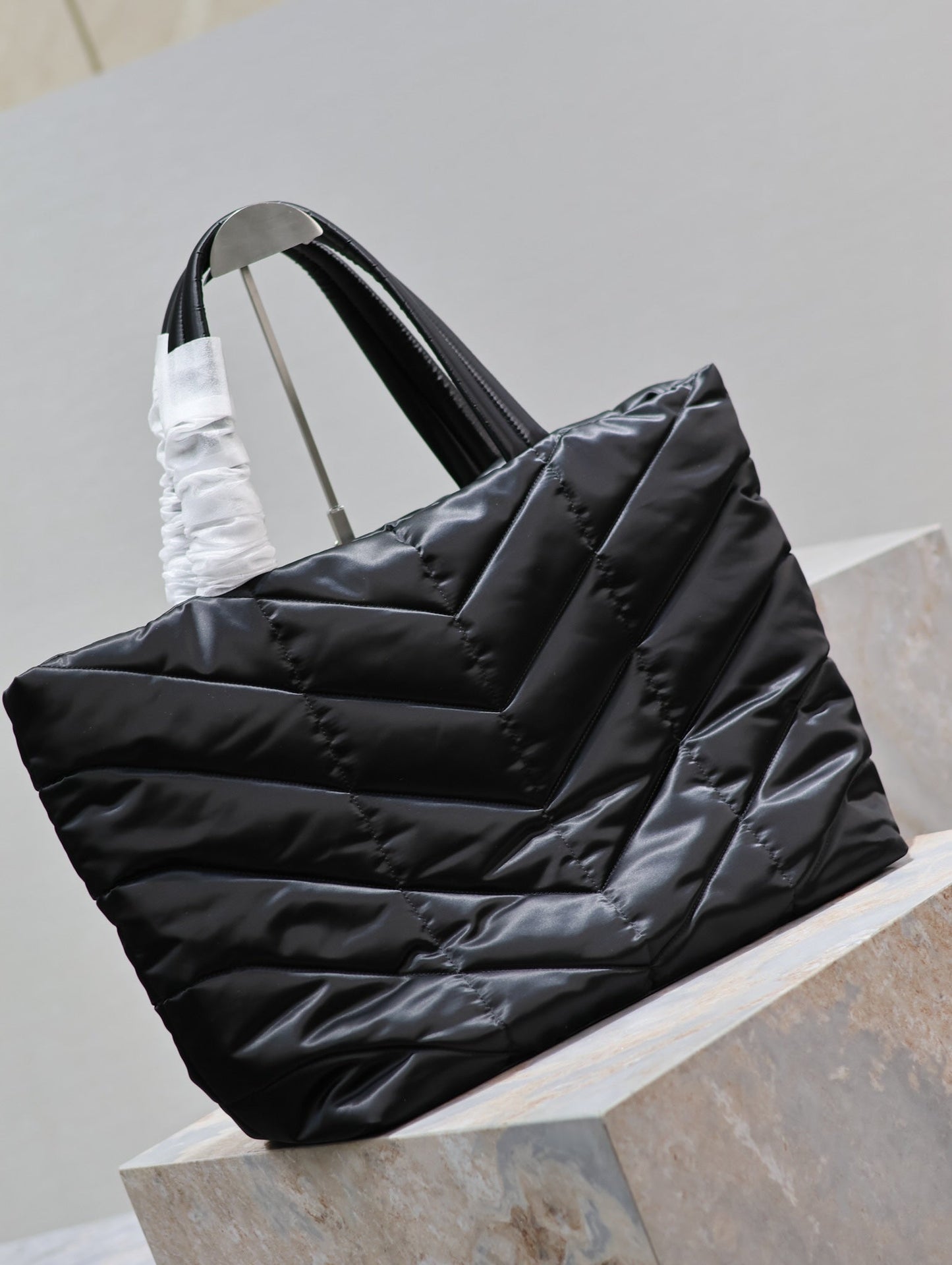 PUFFER LARGE TOTE BAG 57 IN BLACK SILK mysite