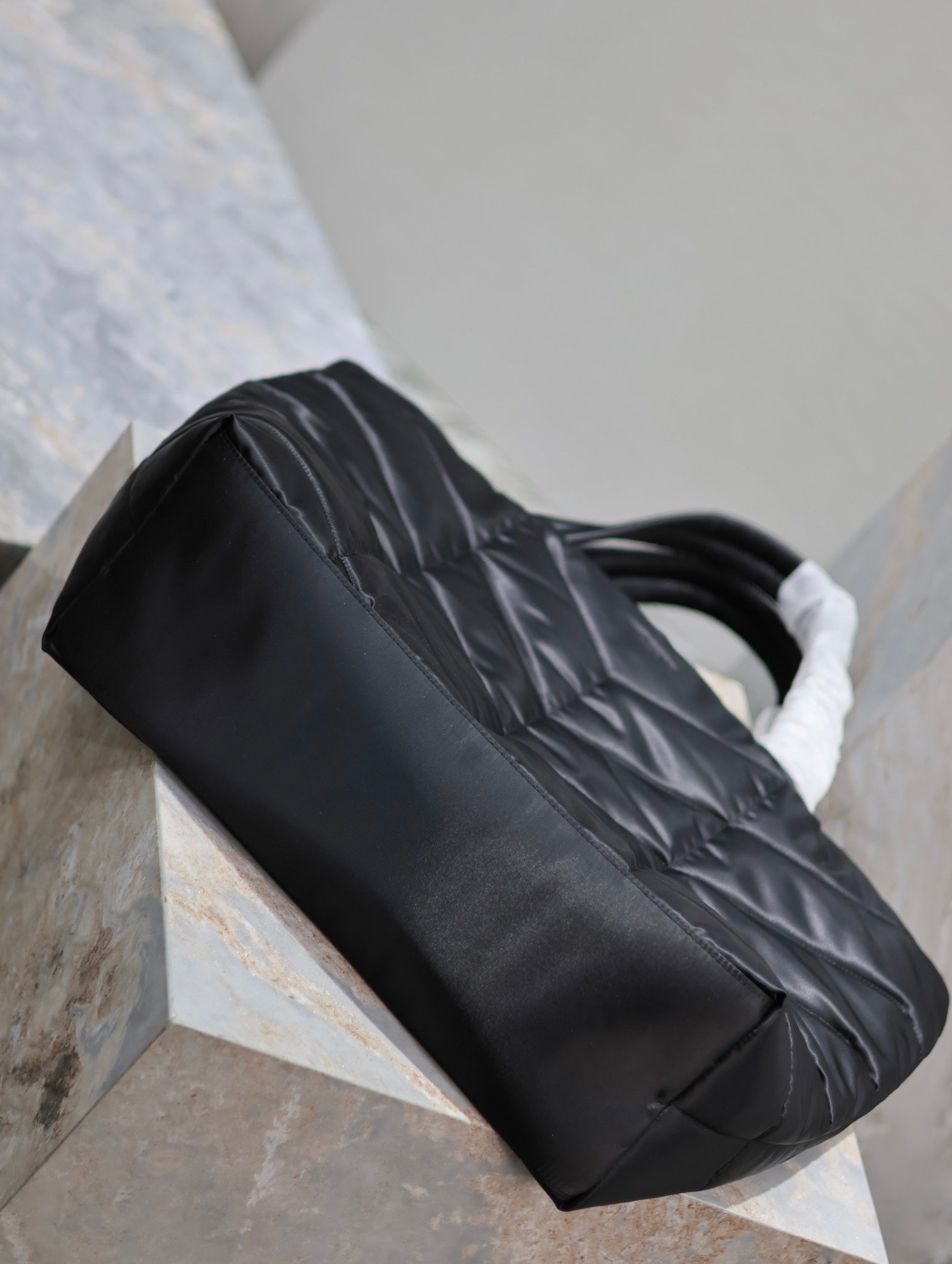 PUFFER LARGE TOTE BAG 57 IN BLACK SILK mysite