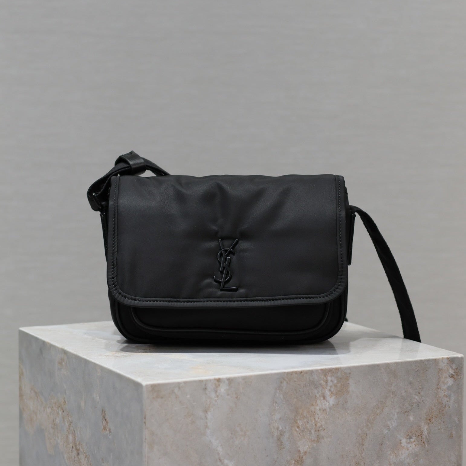 NIKI BABY 22 IN BLACK NYLON mysite