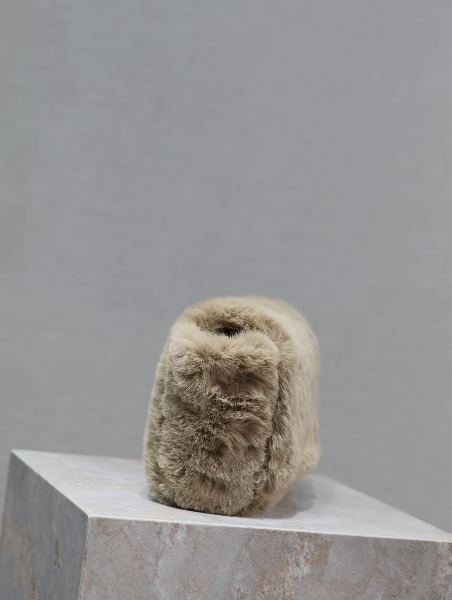 KATE SMALL BAG 22 IN ECRU BEIGE RABBIT FUR GOLD CHAIN mysite