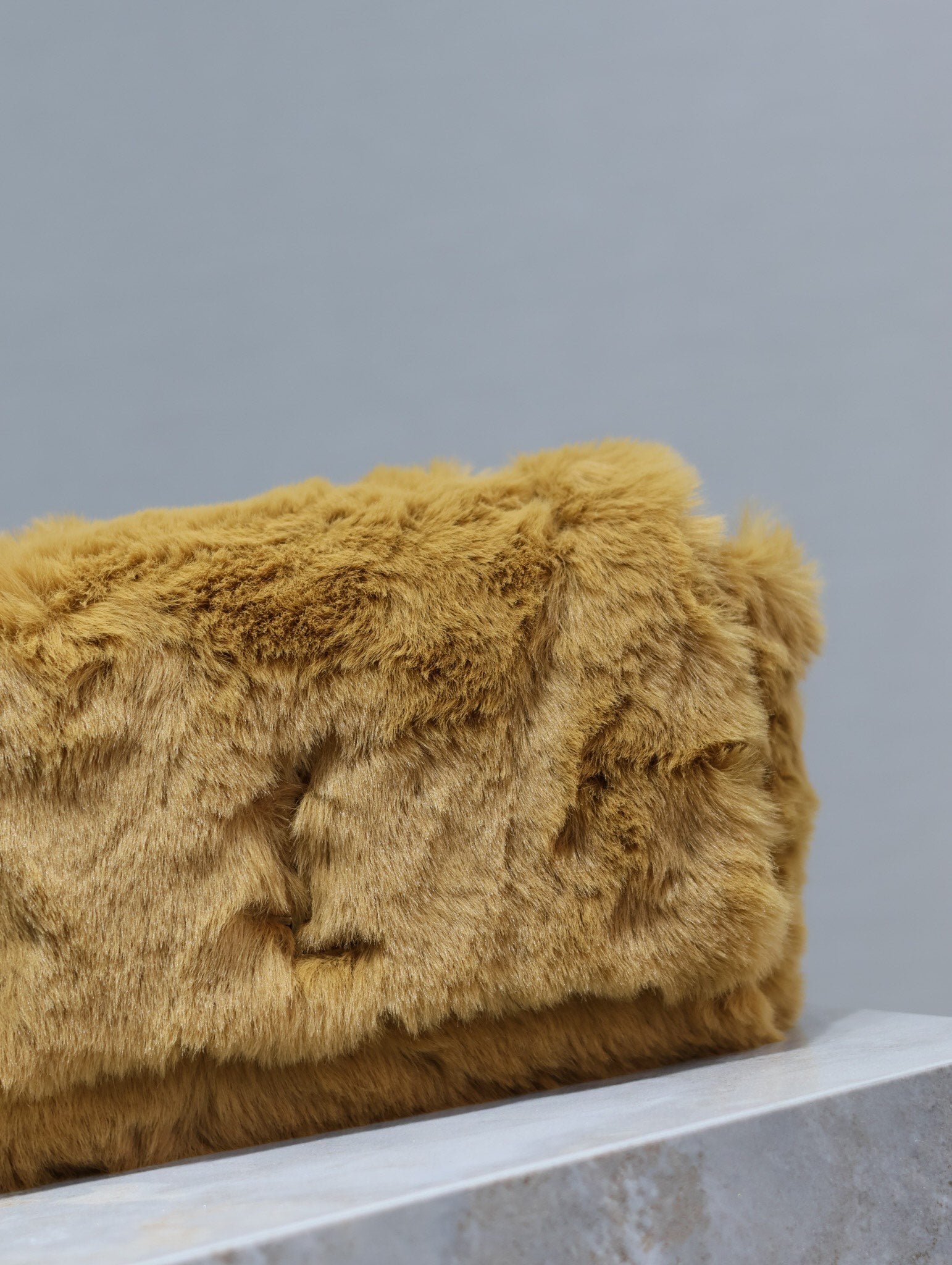 KATE SMALL BAG 22 IN PEANUT BROWN RABBIT FUR GOLD CHAIN mysite