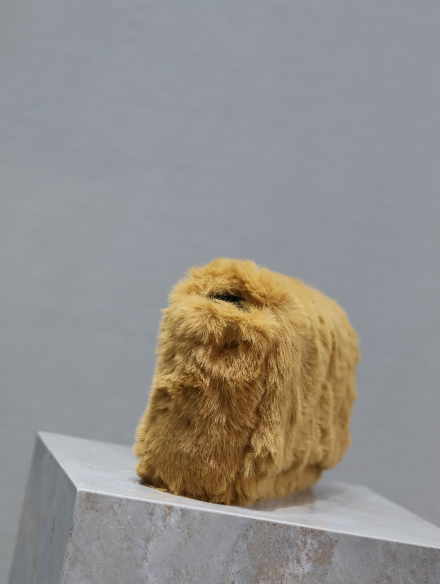 KATE SMALL BAG 22 IN PEANUT BROWN RABBIT FUR GOLD CHAIN mysite