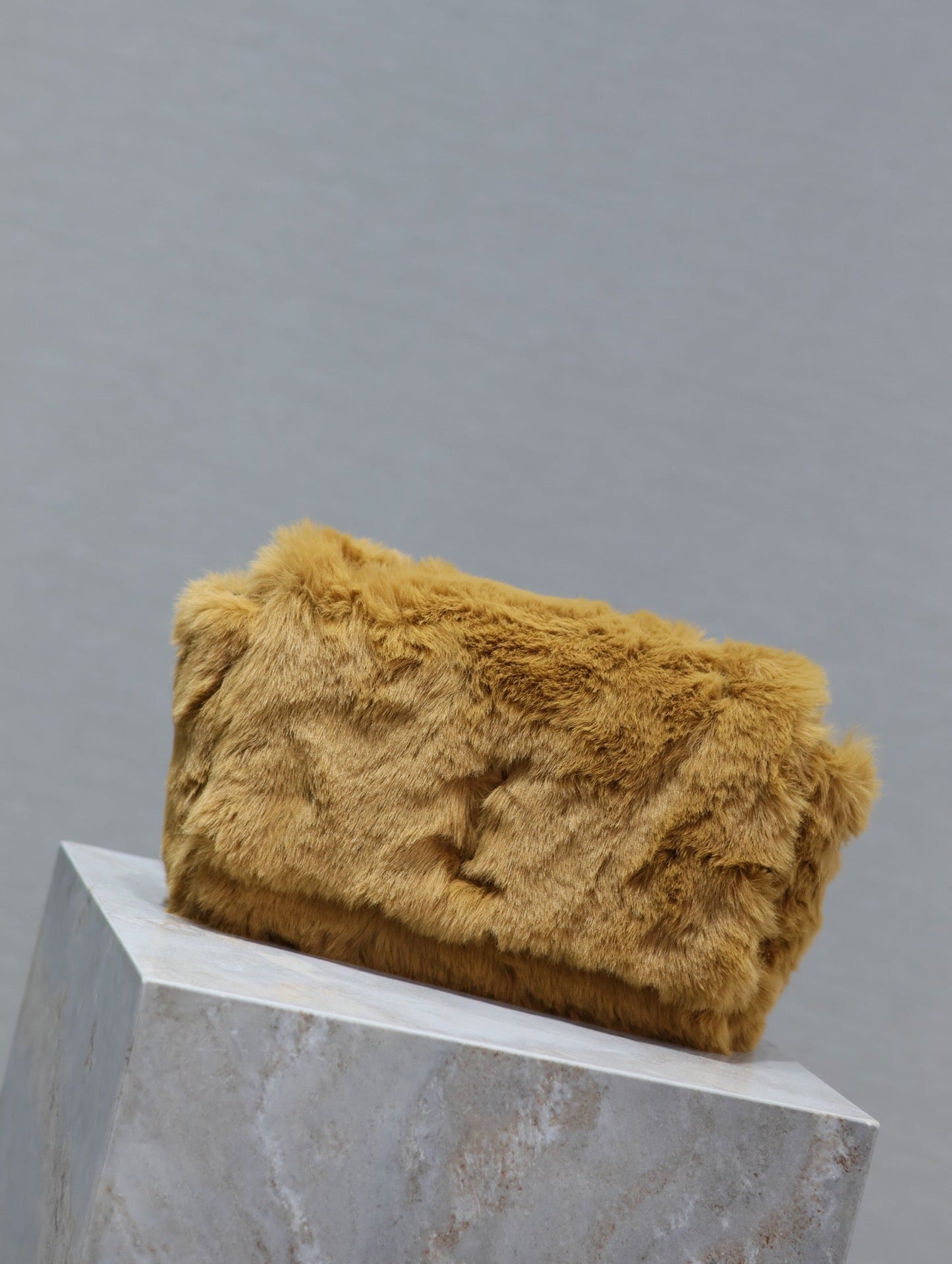 KATE SMALL BAG 22 IN PEANUT BROWN RABBIT FUR GOLD CHAIN mysite