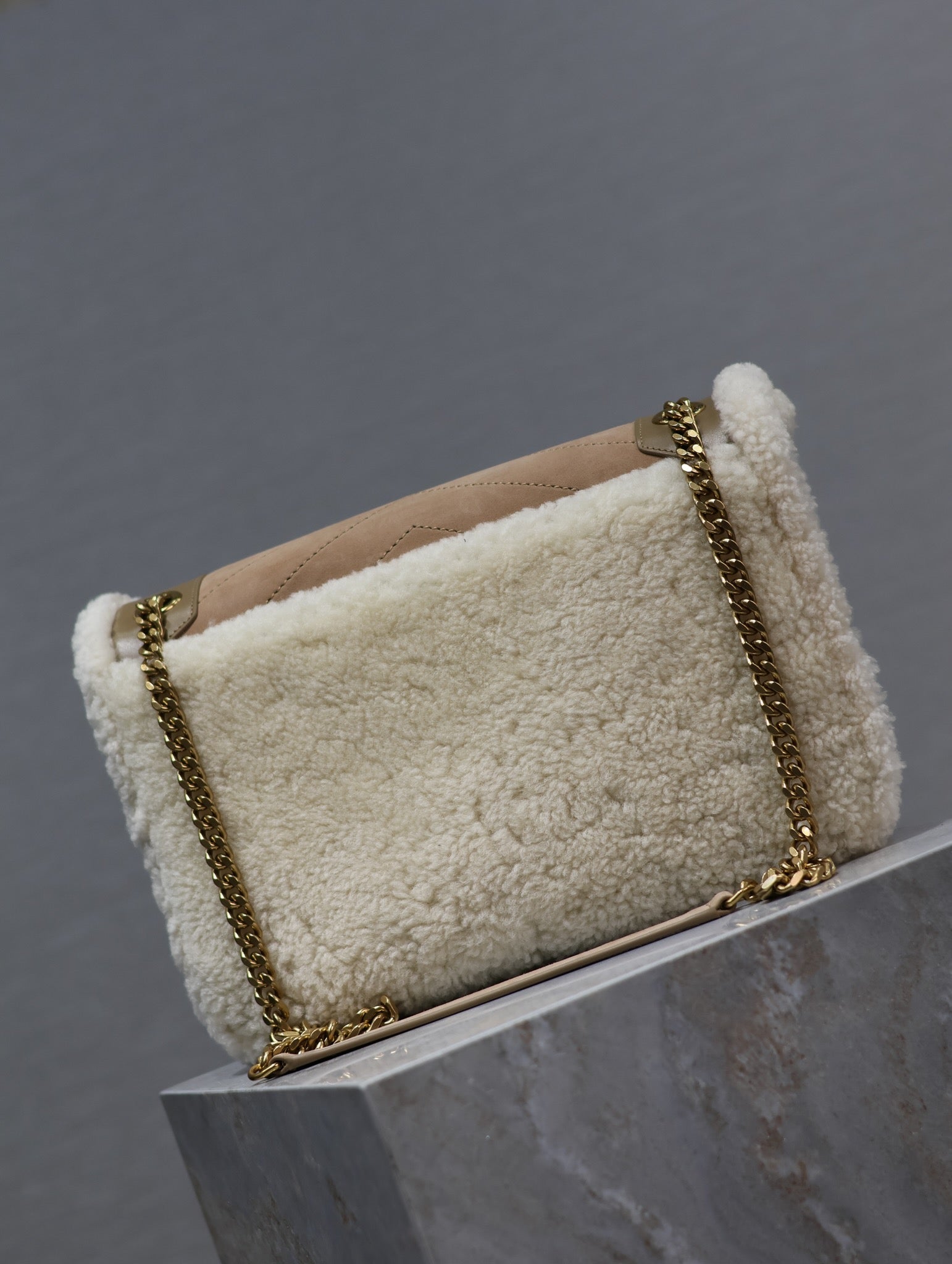 NIKI MEDIUM 28 IN CAMEL SUEDE AND WHITE SHEARLING mysite