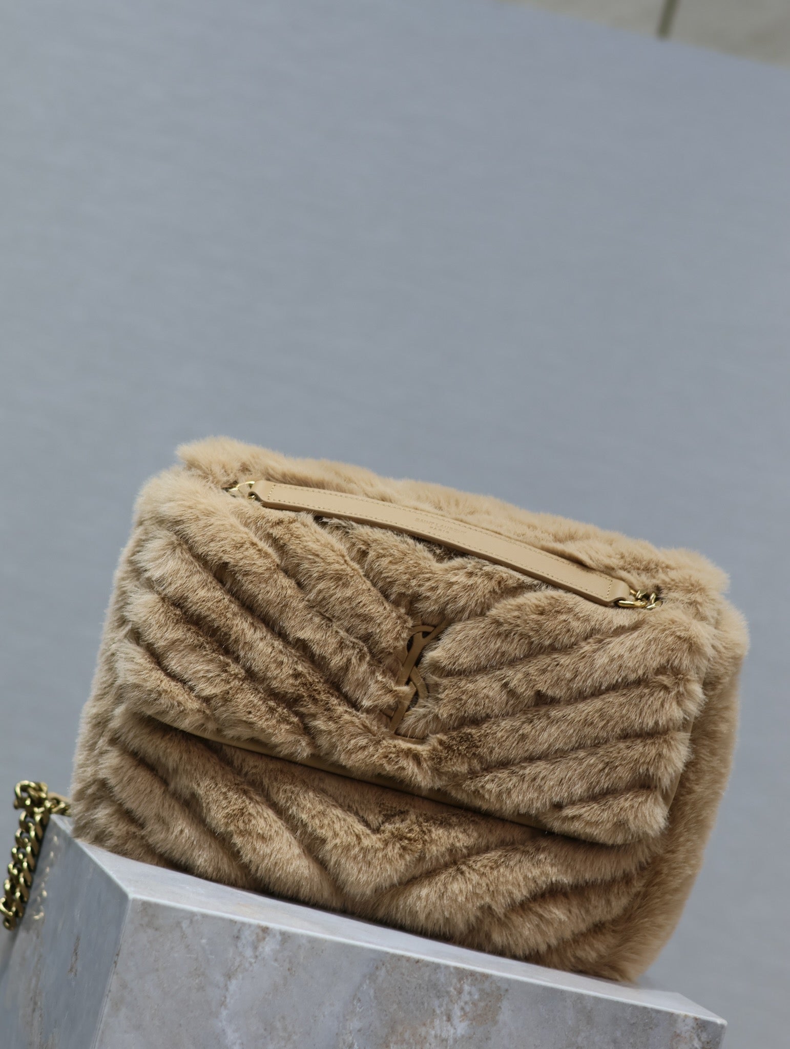 NIKI MEDIUM 28 IN DARK BEIGE RABBIT FUR mysite