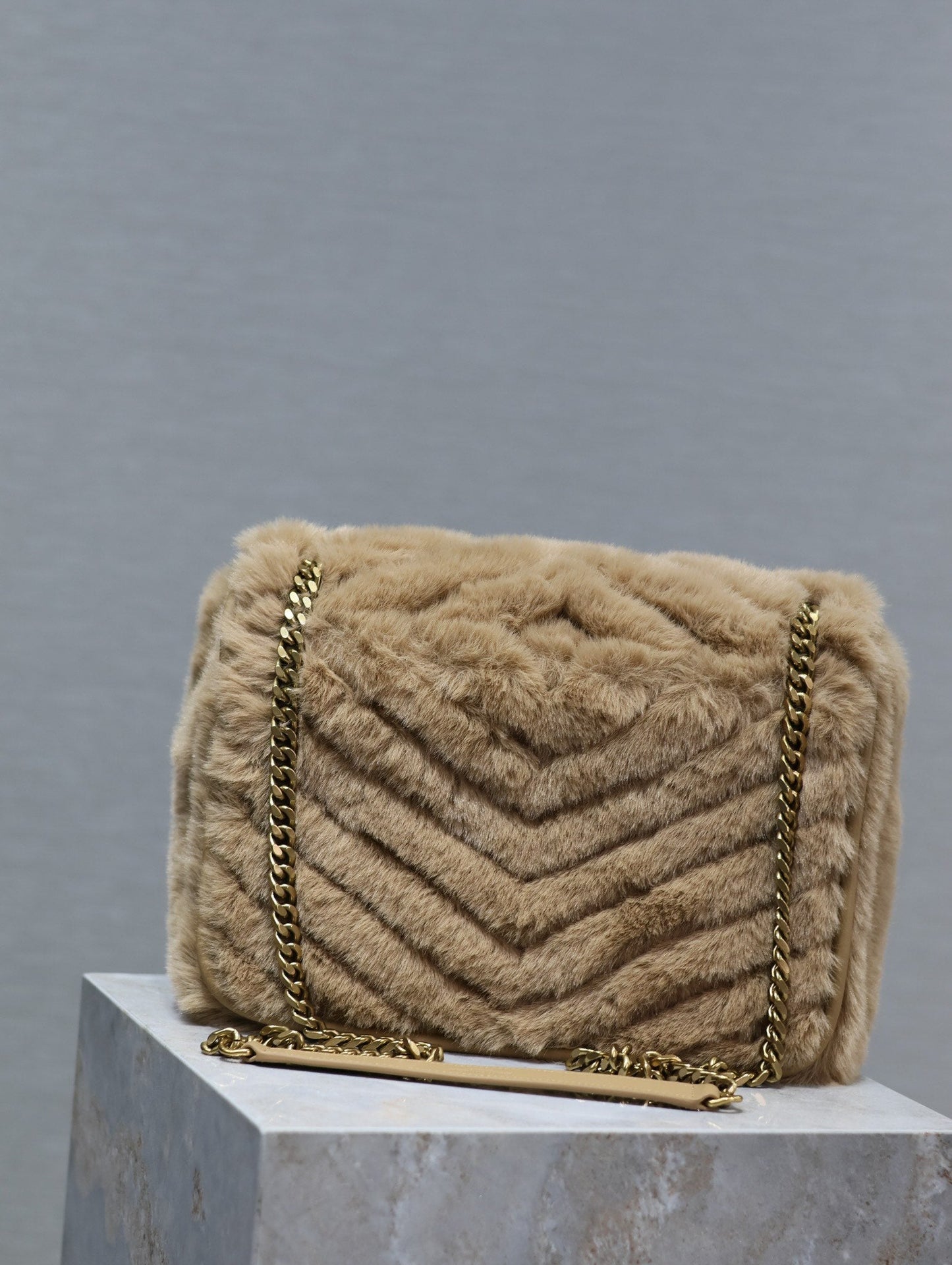 NIKI MEDIUM 28 IN DARK BEIGE RABBIT FUR mysite