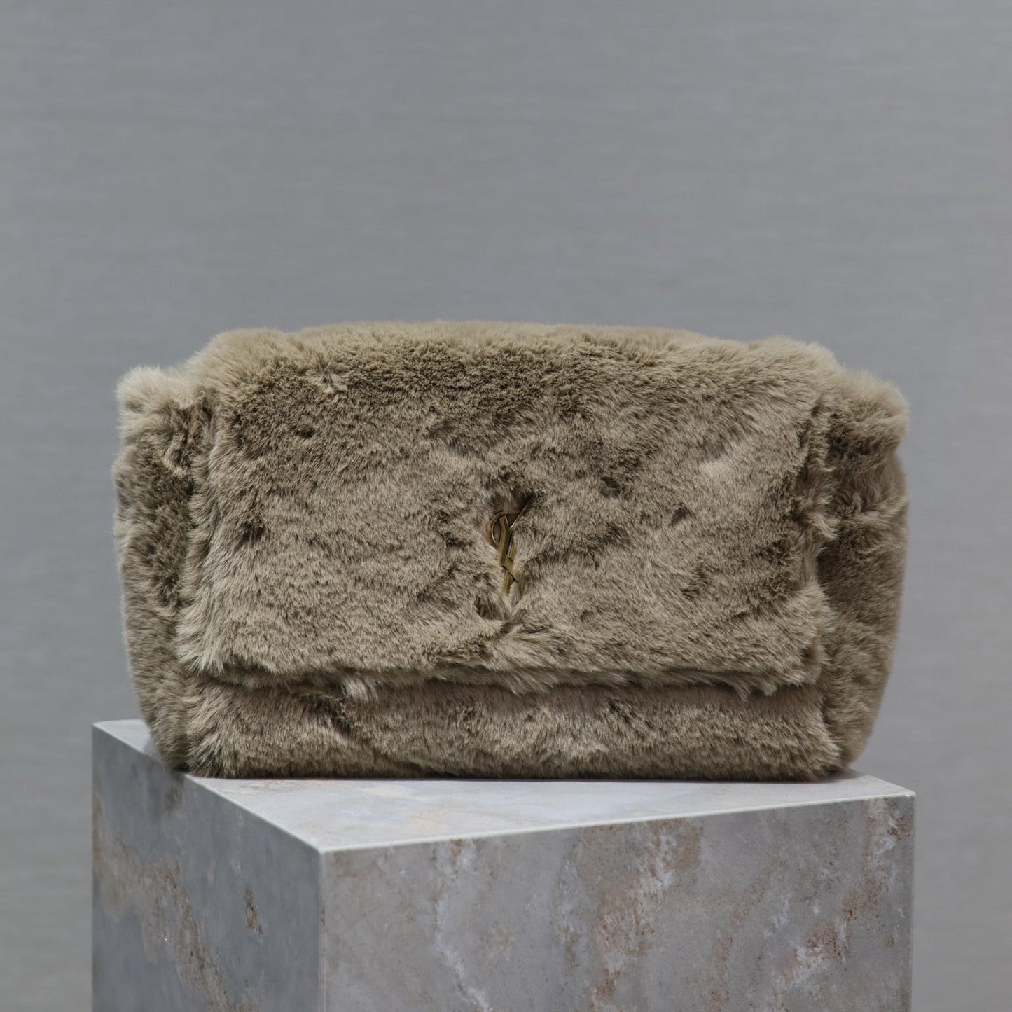 KATE FLAP BAG 28 IN ECRU BEIGE RABBIT FUR GOLD CHAIN mysite