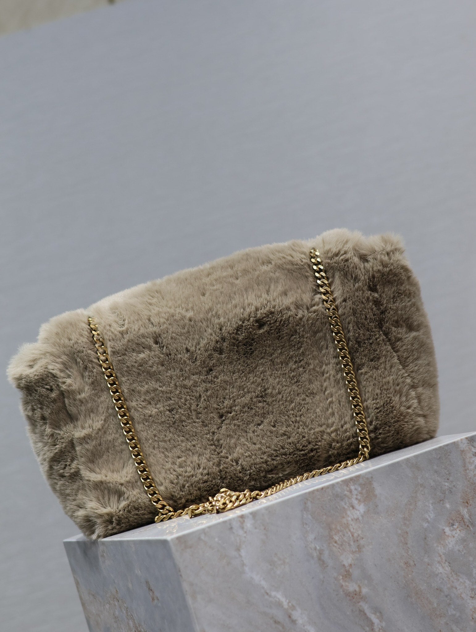 KATE FLAP BAG 28 IN ECRU BEIGE RABBIT FUR GOLD CHAIN mysite