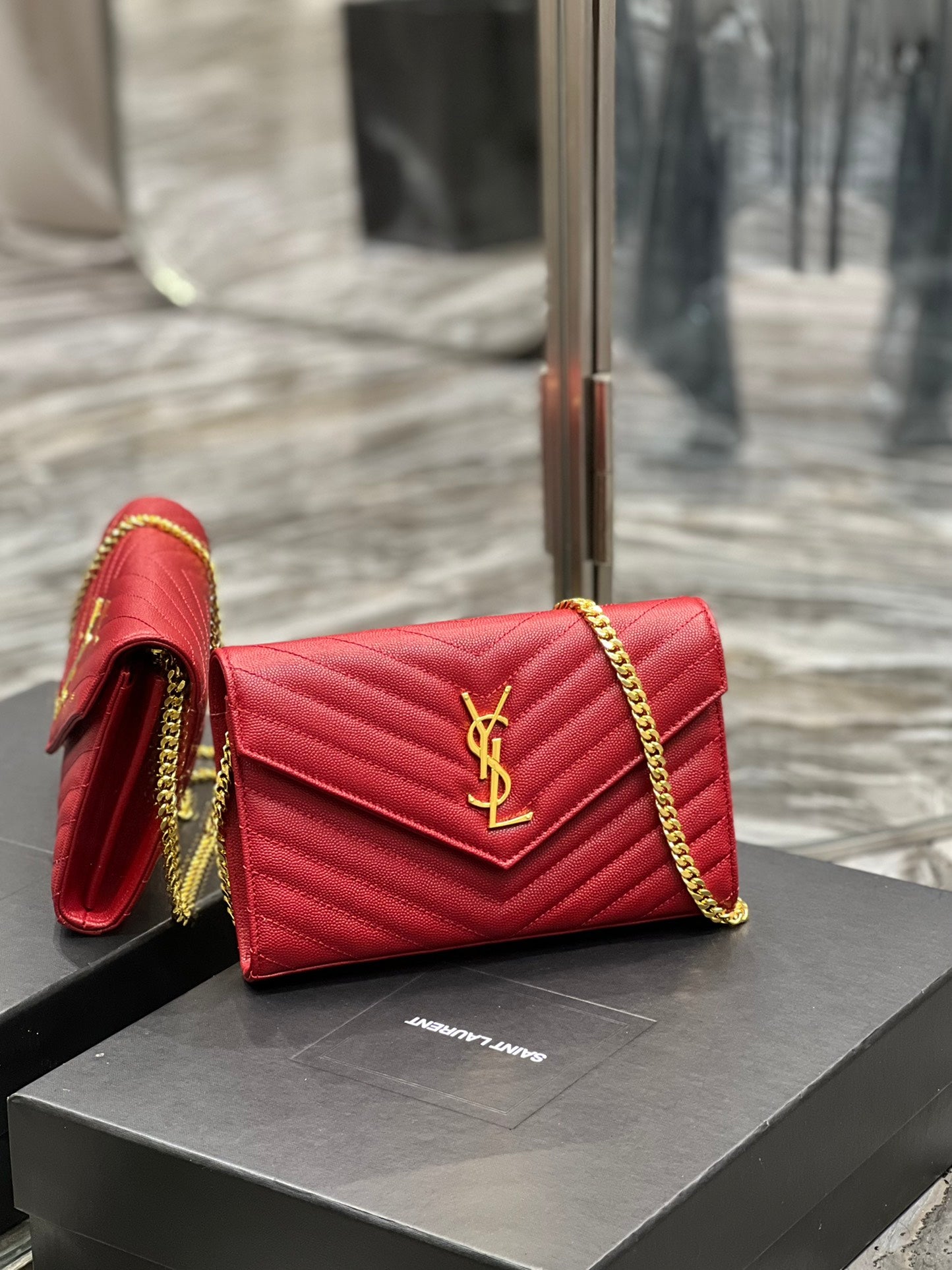 YL WOC 22 RED CHEVERON CAVIAR GOLD HARDWARE mysite