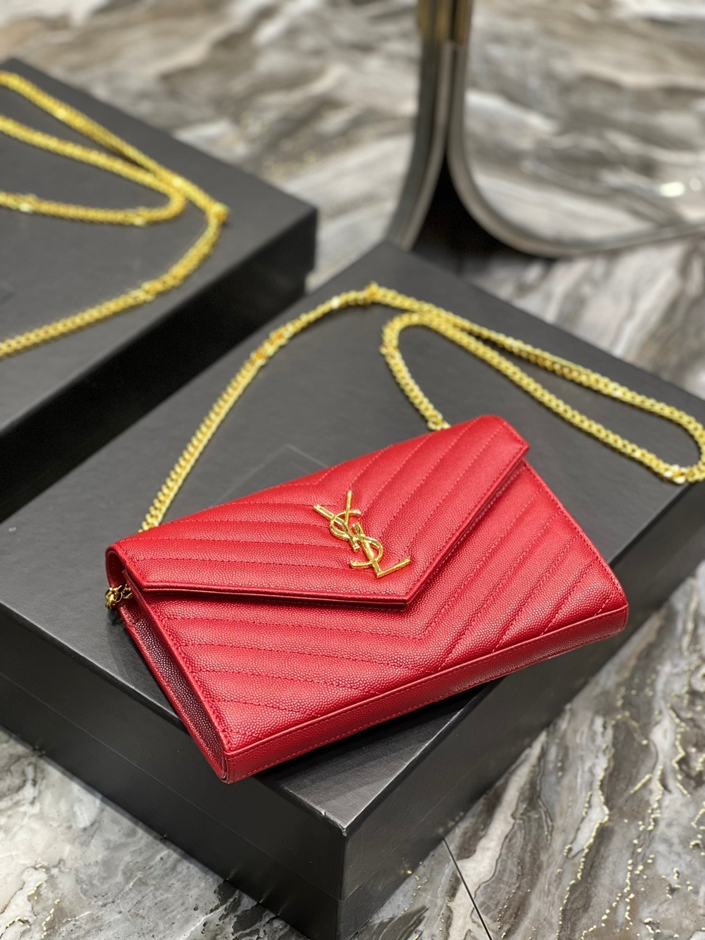 YL WOC 22 RED CHEVERON CAVIAR GOLD HARDWARE mysite