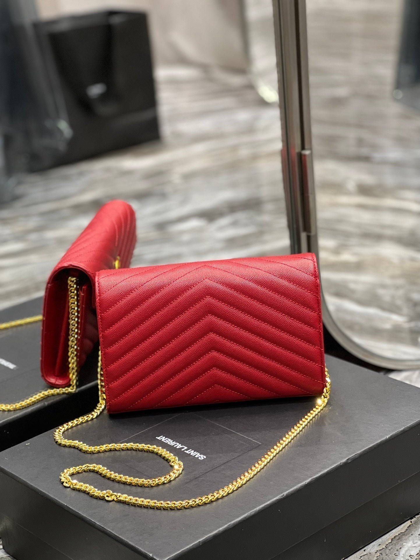 YL WOC 22 RED CHEVERON CAVIAR GOLD HARDWARE mysite