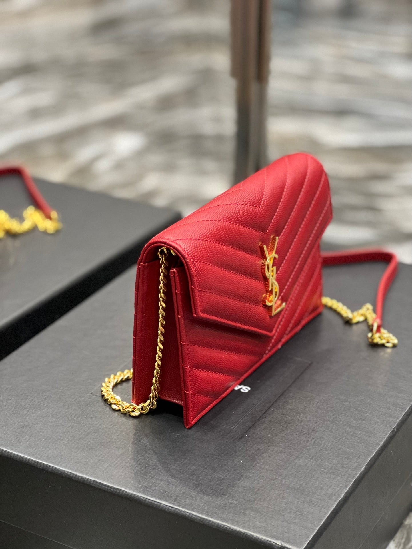 YL WOC 19 RED CHEVERON CAVIAR GOLD HARDWARE mysite