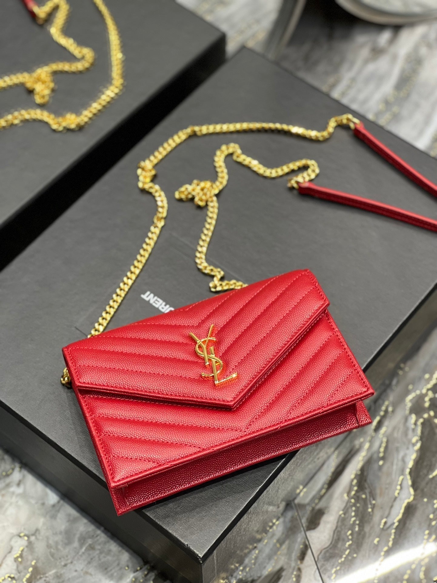 YL WOC 19 RED CHEVERON CAVIAR GOLD HARDWARE mysite