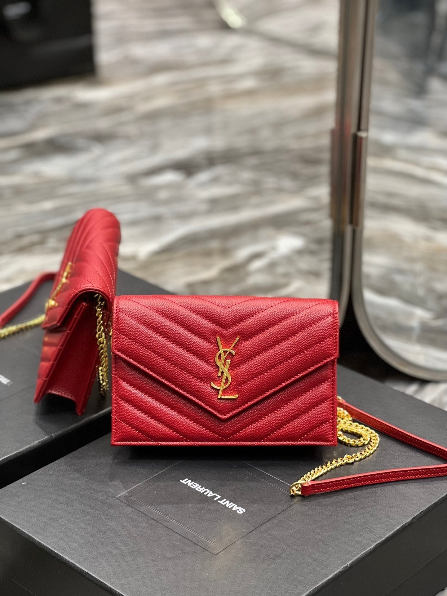 YL WOC 19 RED CHEVERON CAVIAR GOLD HARDWARE mysite