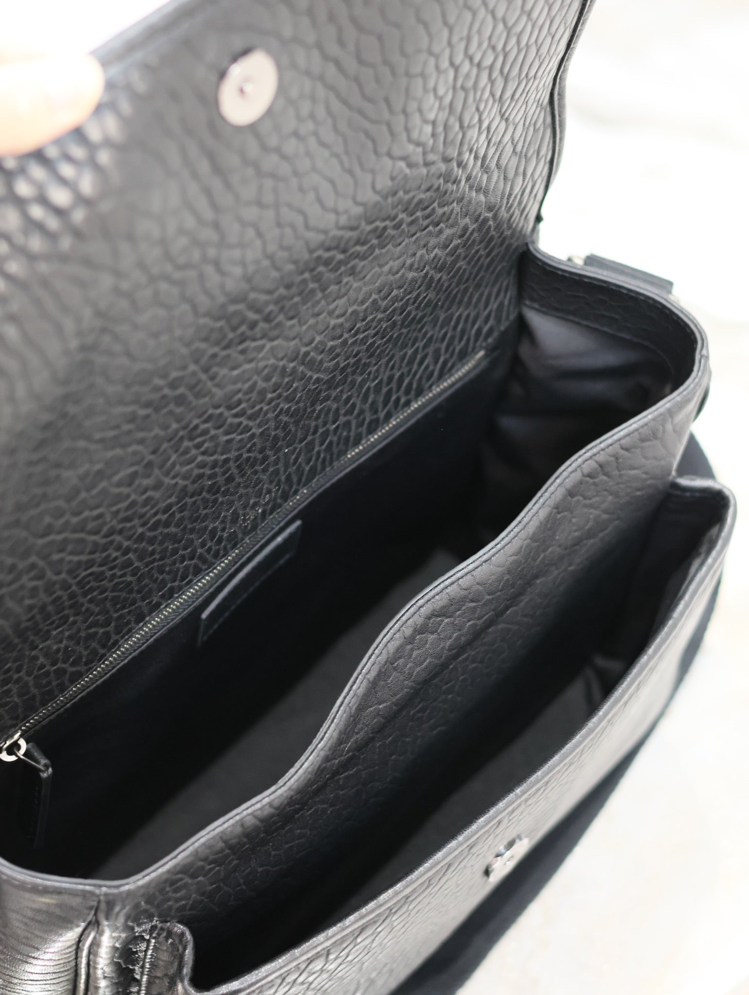 NIKI LARGE 32 IN BLACK ELEPHANT PATTERN LAMBSKIN mysite