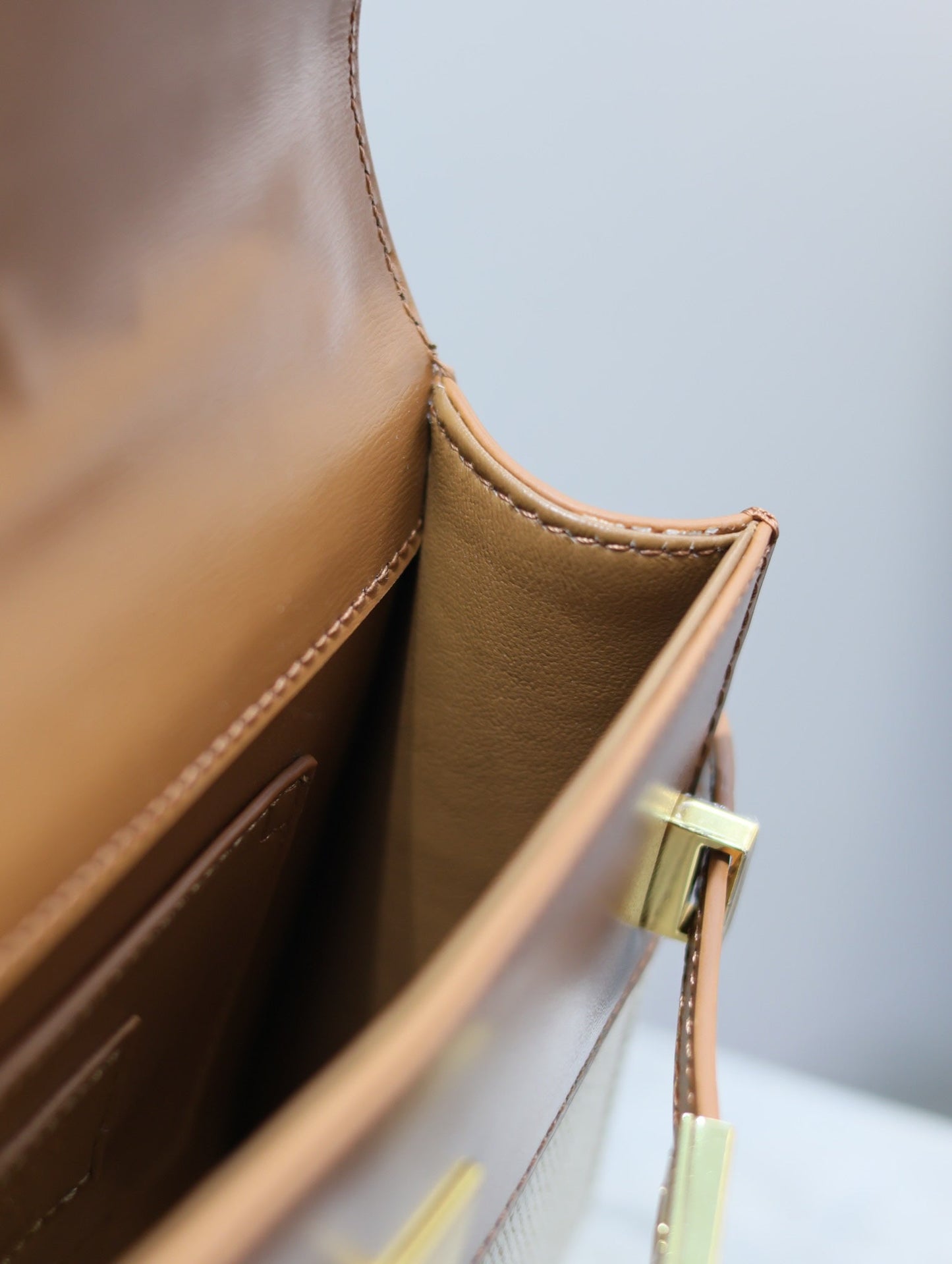 MANHATTAN MINI 19 IN WHITE CANVAS AND BROWN LAMBSKIN GOLD BUCKLE mysite