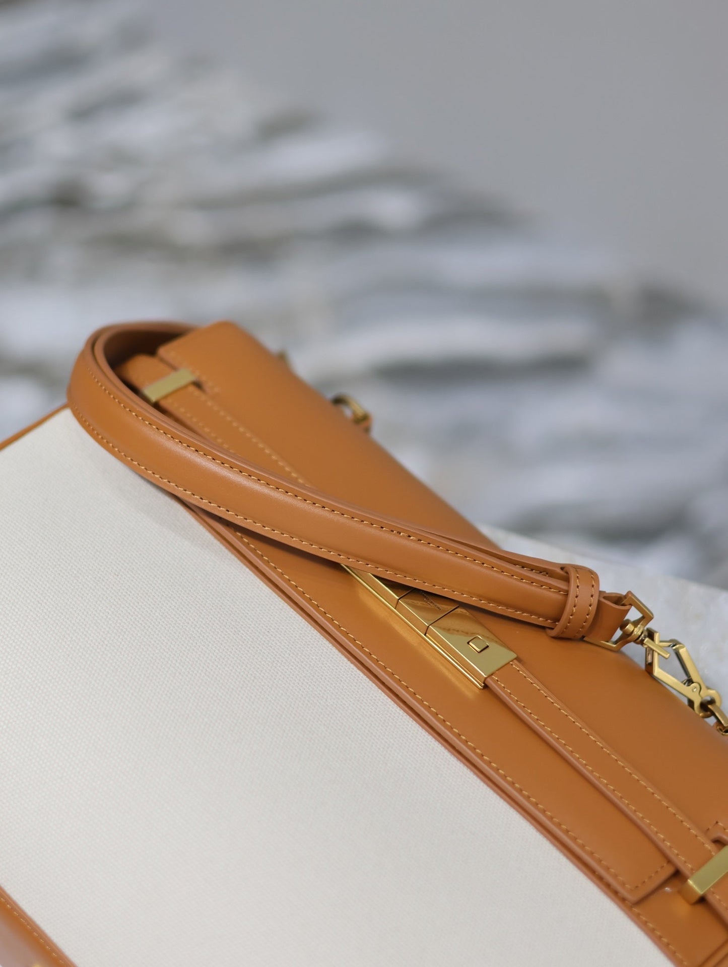 MANHATTAN HANDBAG 32 IN BROWN CALFSKIN AND WHITE CANVAS GOLD HARDWARE mysite