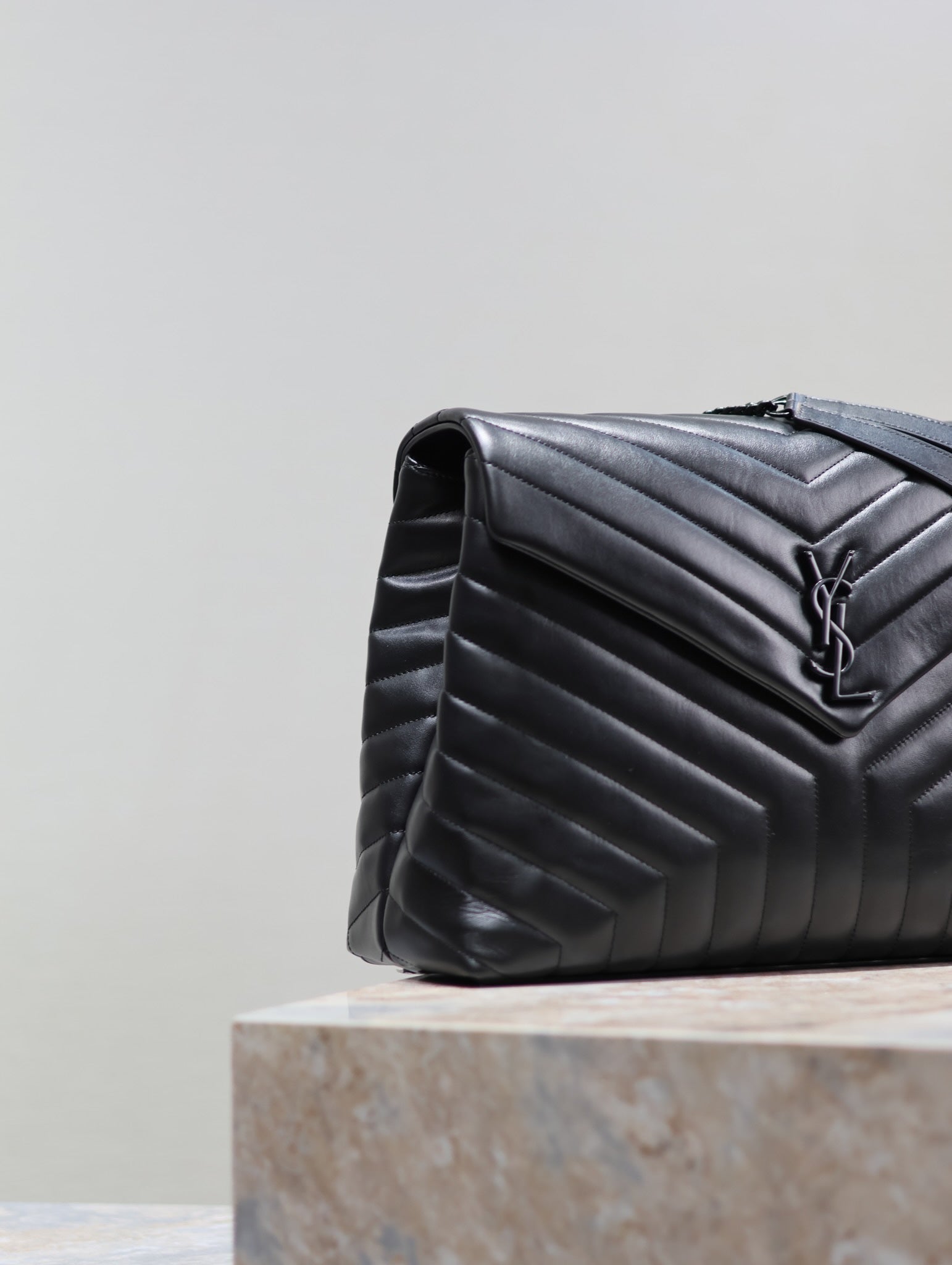 LOULOU LARGE 36 IN BLACK QUILTED CALFSKIN BLACK HARDWARE mysite