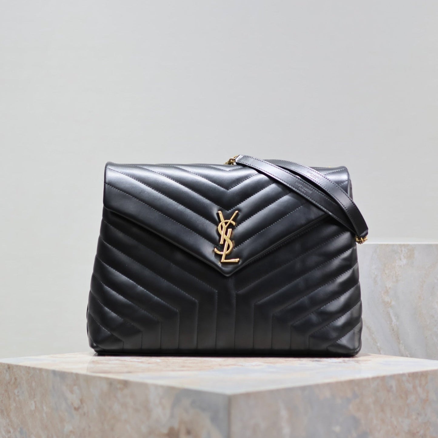 LOULOU LARGE 36 IN BLACK QUILTED CALFSKIN GOLD HARDWARE mysite