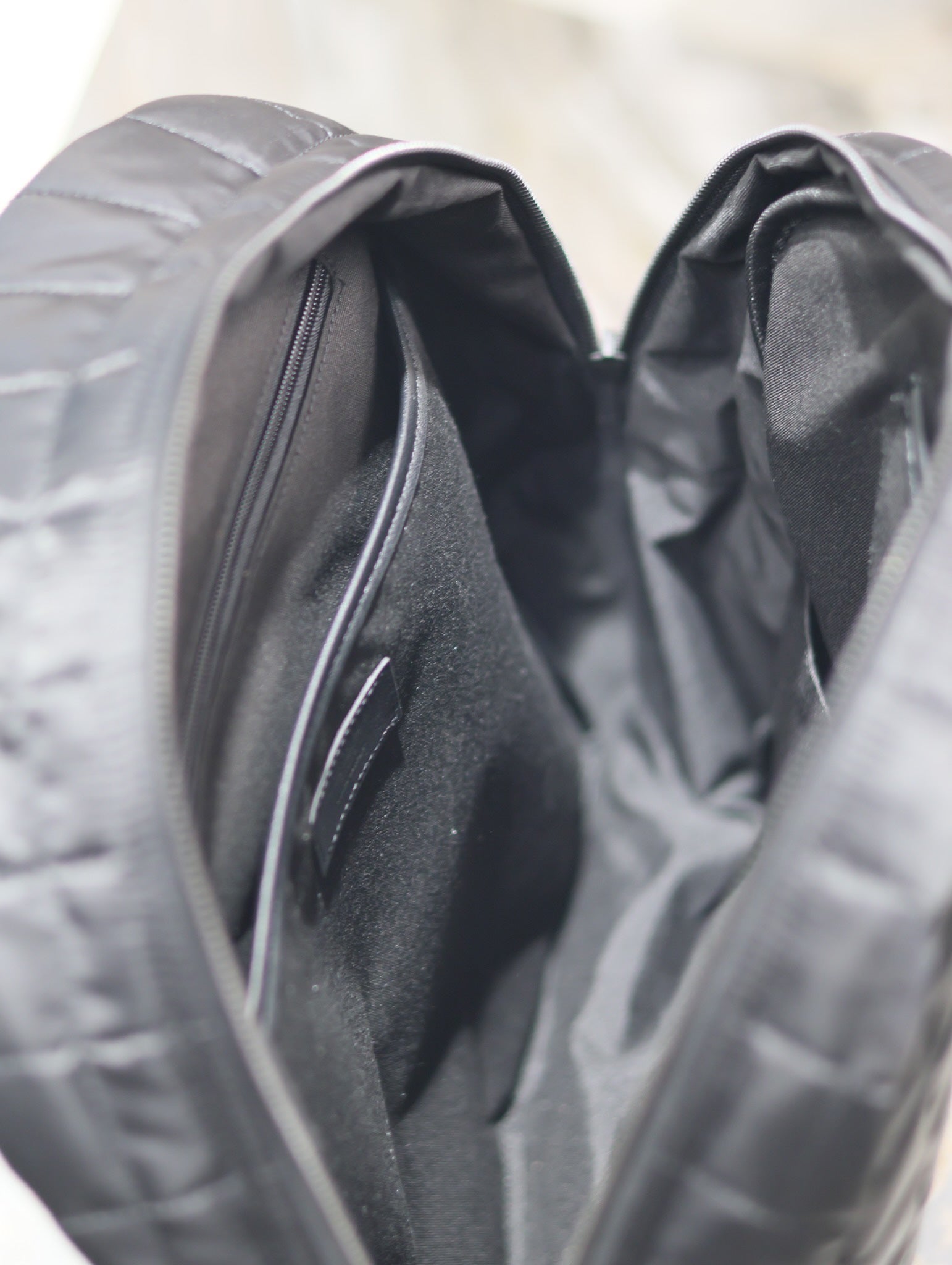 BACKPACK 37 IN BLACK PLAID NYLON mysite