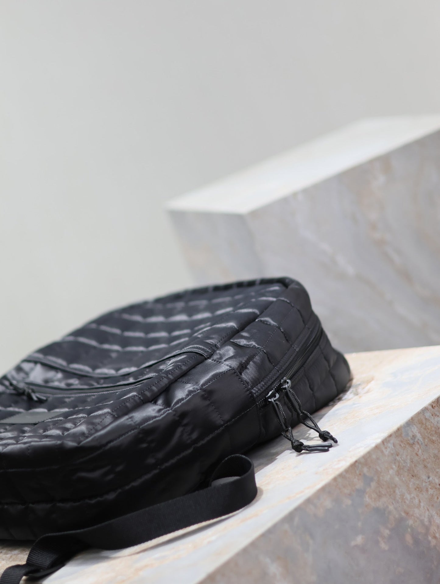 BACKPACK 37 IN BLACK PLAID NYLON mysite