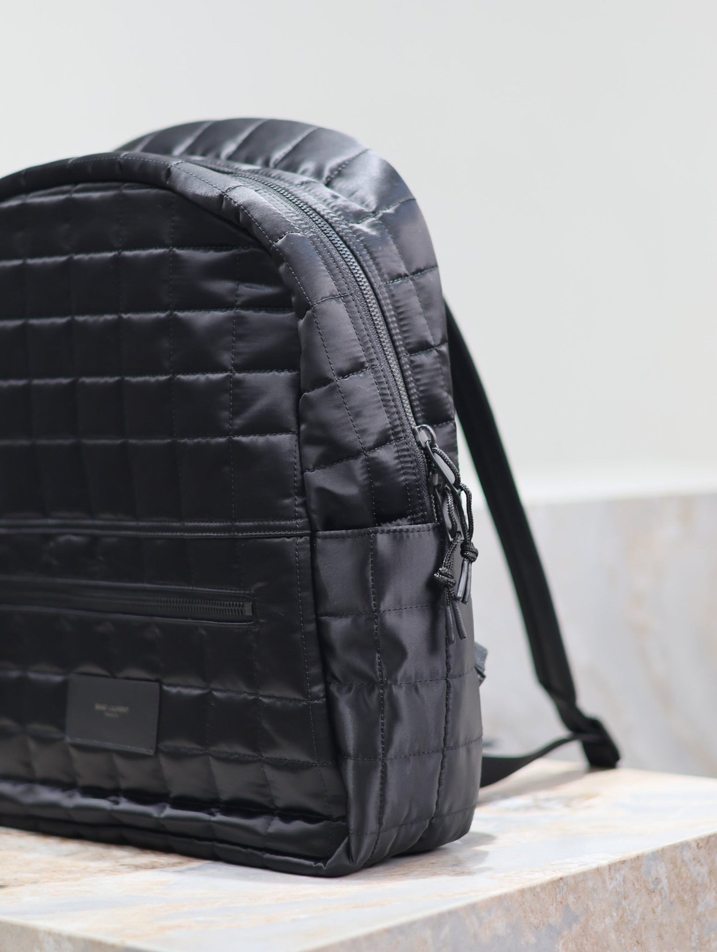 BACKPACK 37 IN BLACK PLAID NYLON mysite
