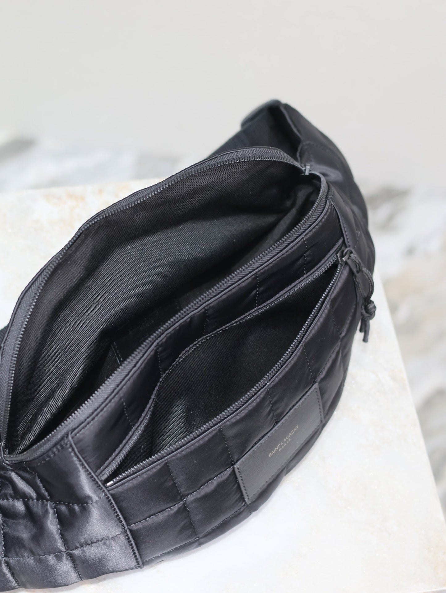 CROSSBODY BAG 24 IN BLACK PLAID NYLON mysite