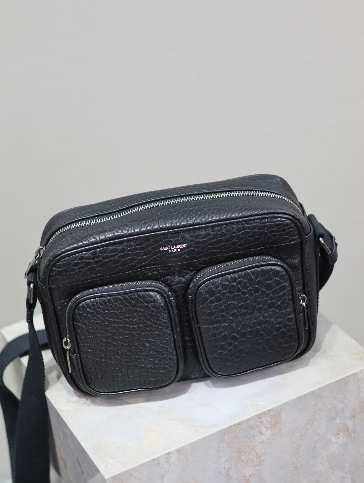 CITY CAMERA BAG 24 IN BLACK ELEPHANT PATTERN LAMBSKIN mysite