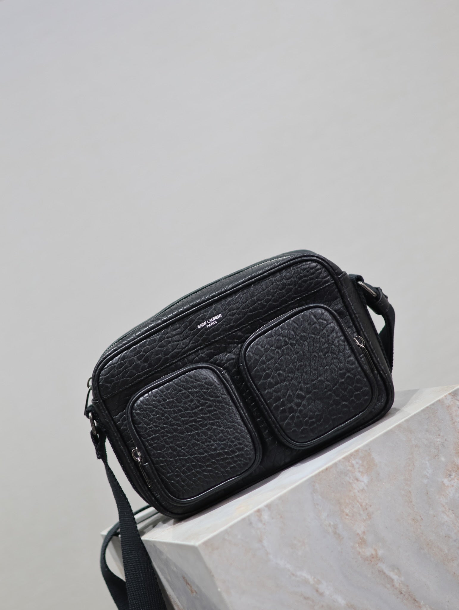 CITY CAMERA BAG 24 IN BLACK ELEPHANT PATTERN LAMBSKIN mysite