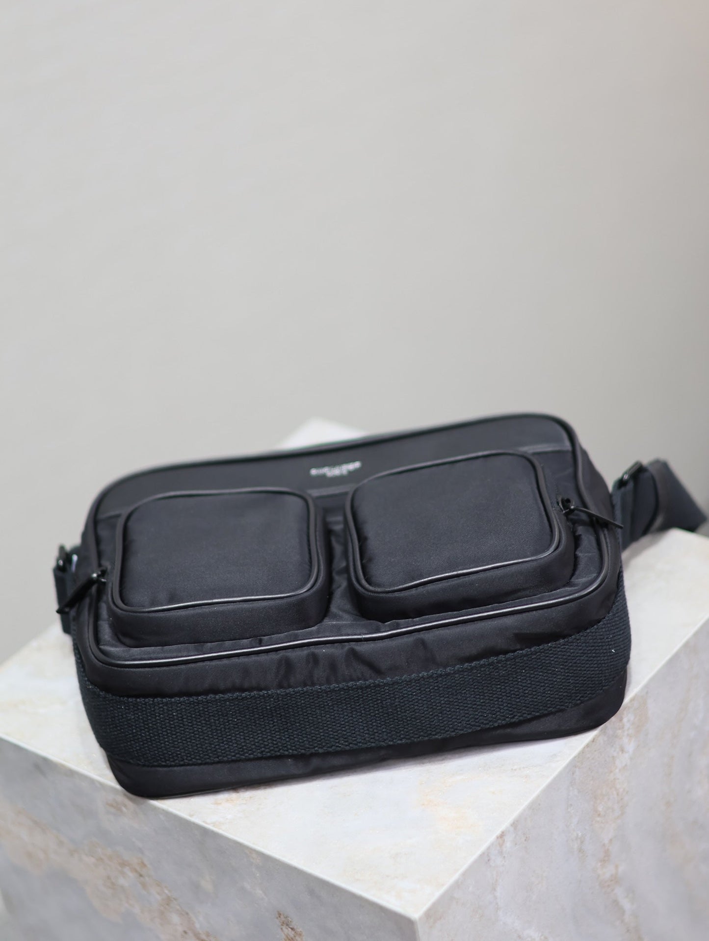 CITY CAMERA BAG 24 IN BLACK ECONYL mysite