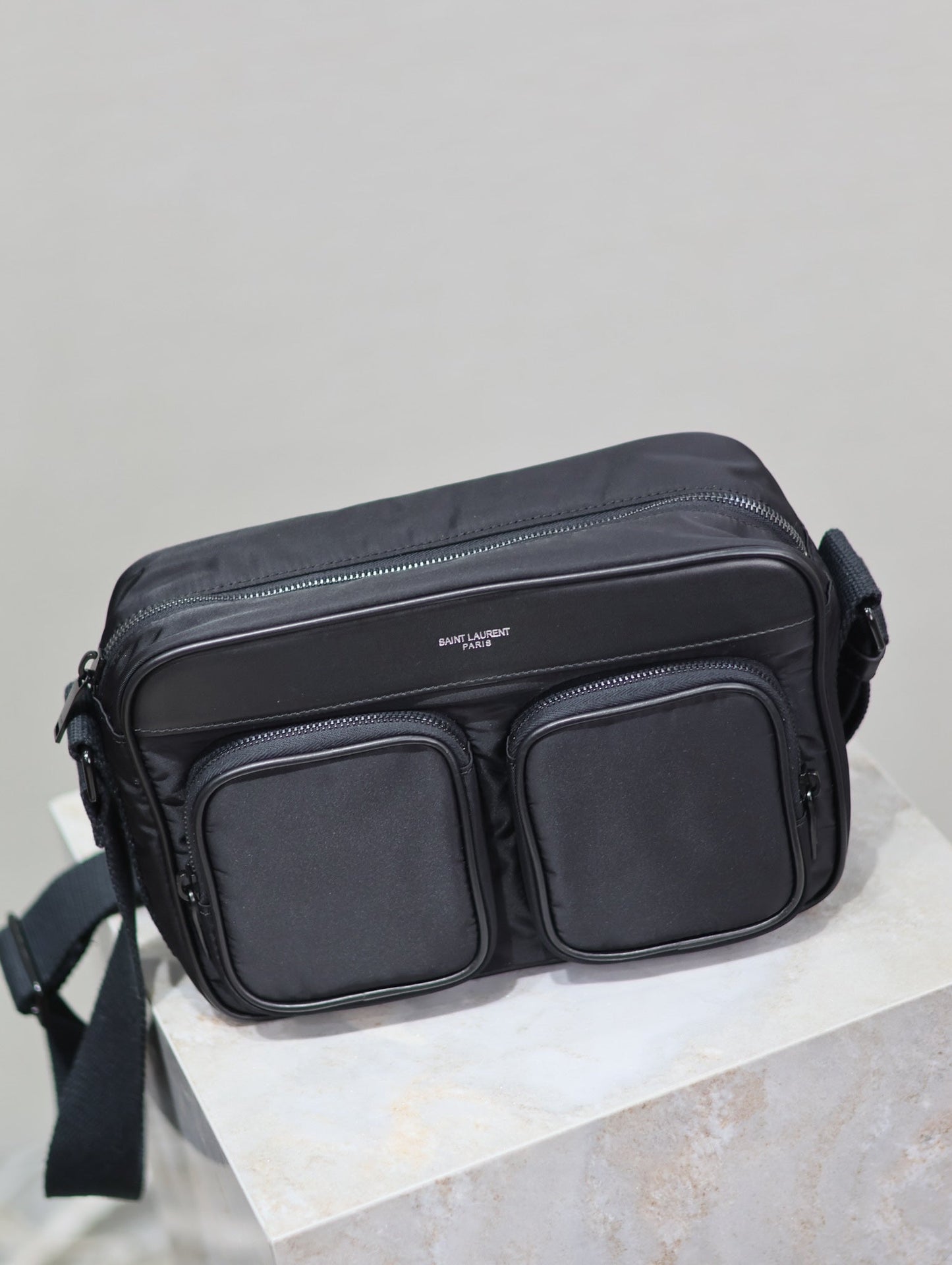 CITY CAMERA BAG 24 IN BLACK ECONYL mysite