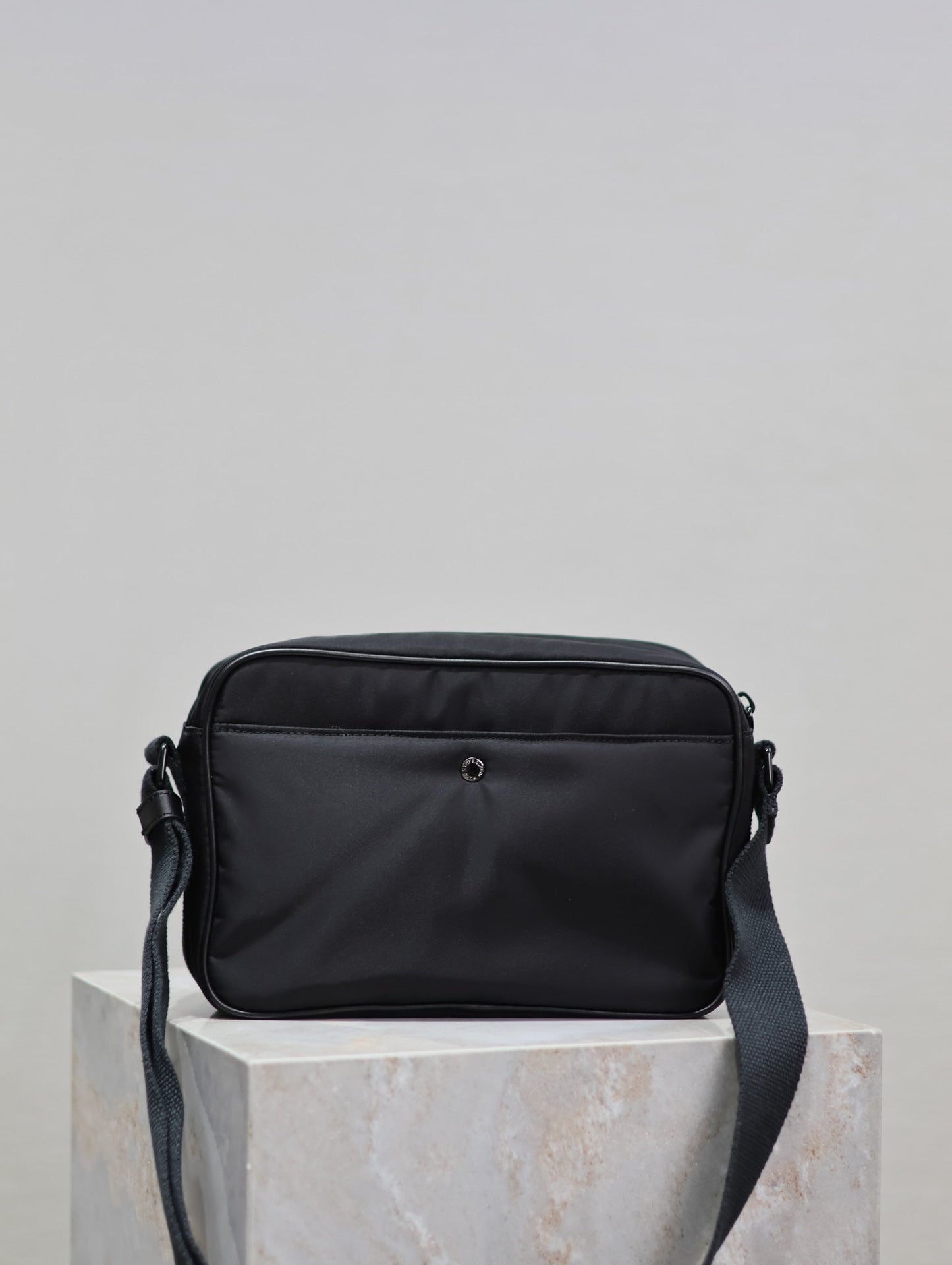 CITY CAMERA BAG 24 IN BLACK ECONYL mysite