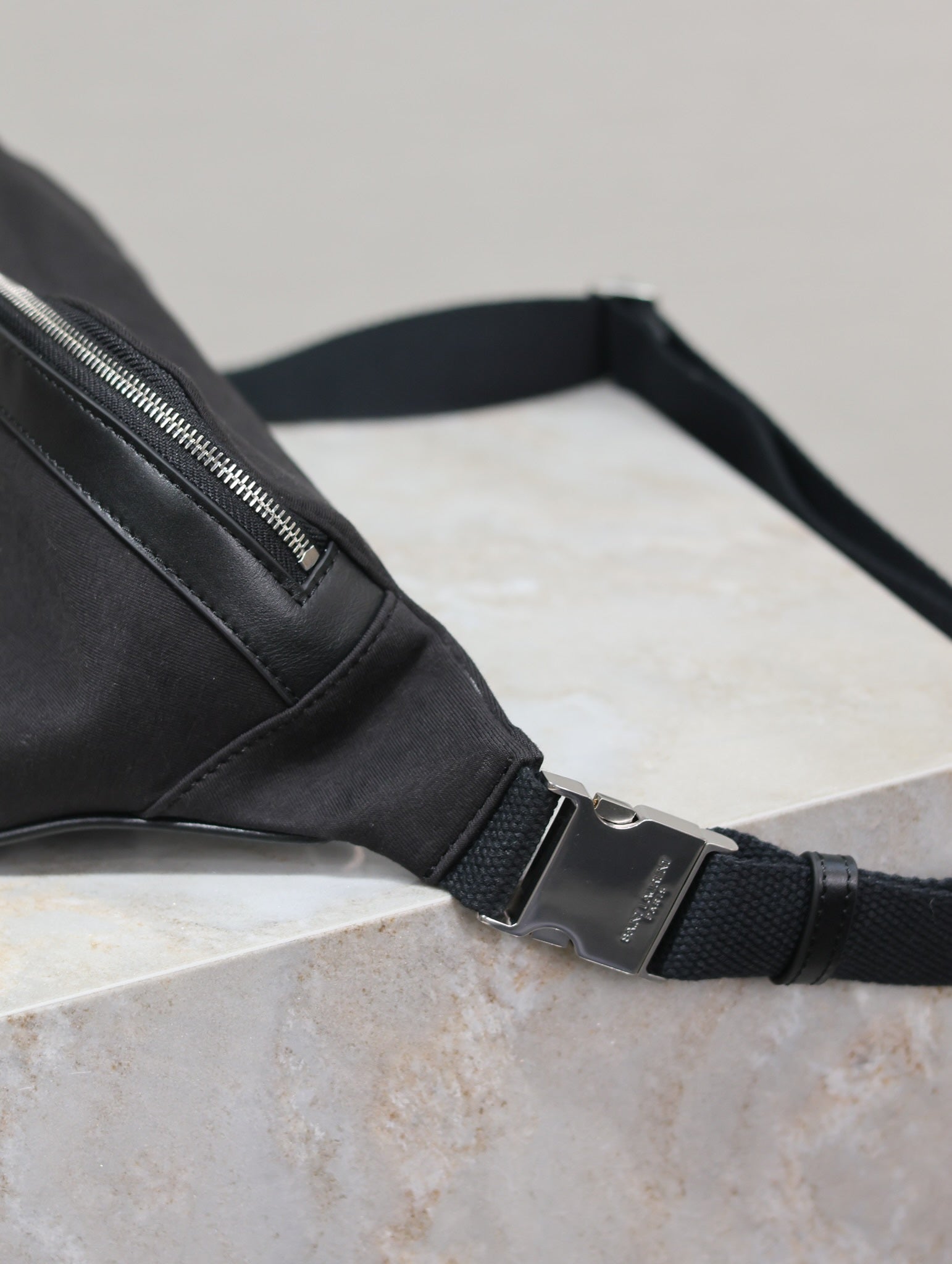 Prada Classic Belt Bag 26cm Black Leather-Trimmed mysite