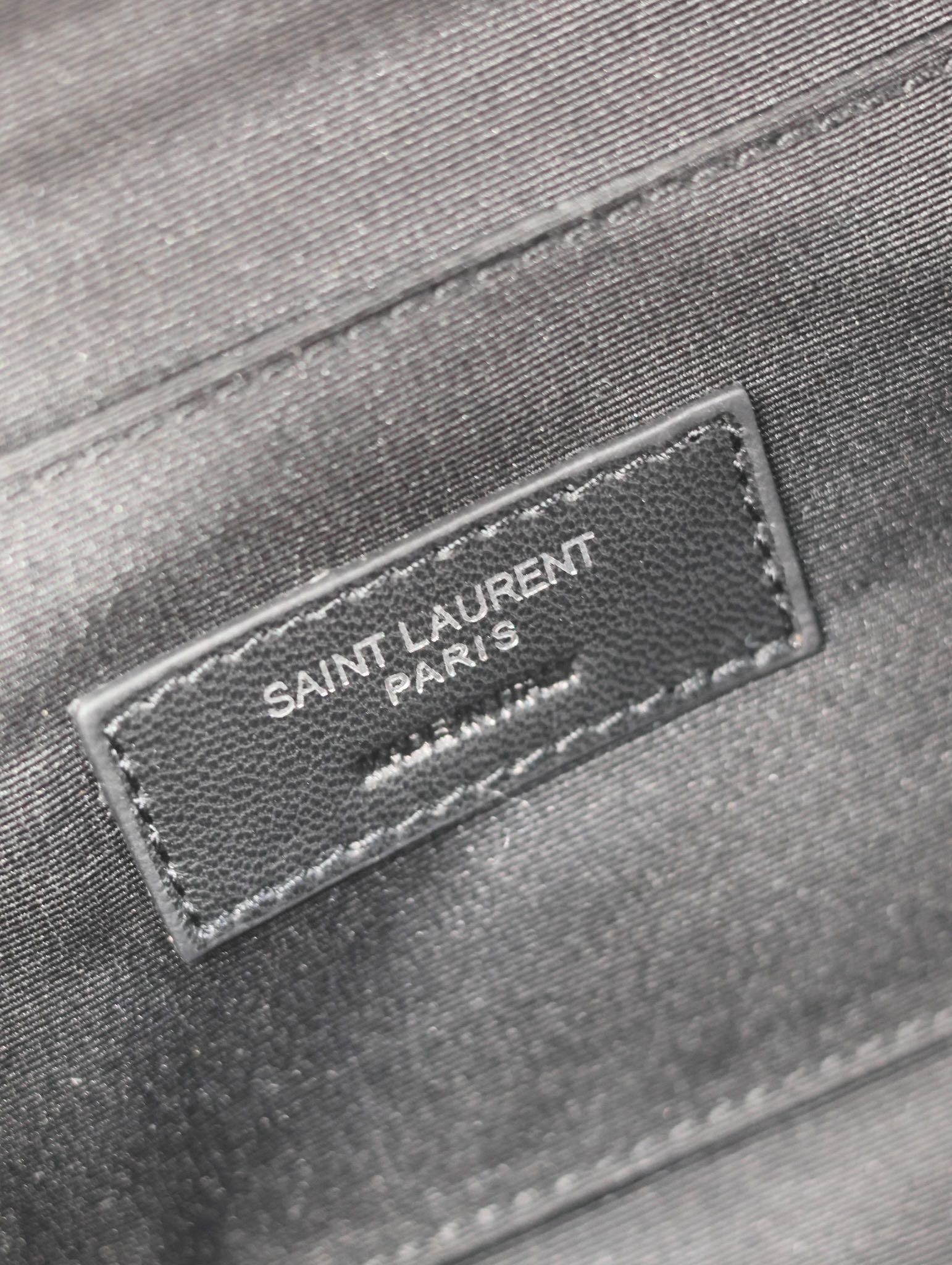 Prada Classic Belt Bag 26cm Black Leather-Trimmed mysite