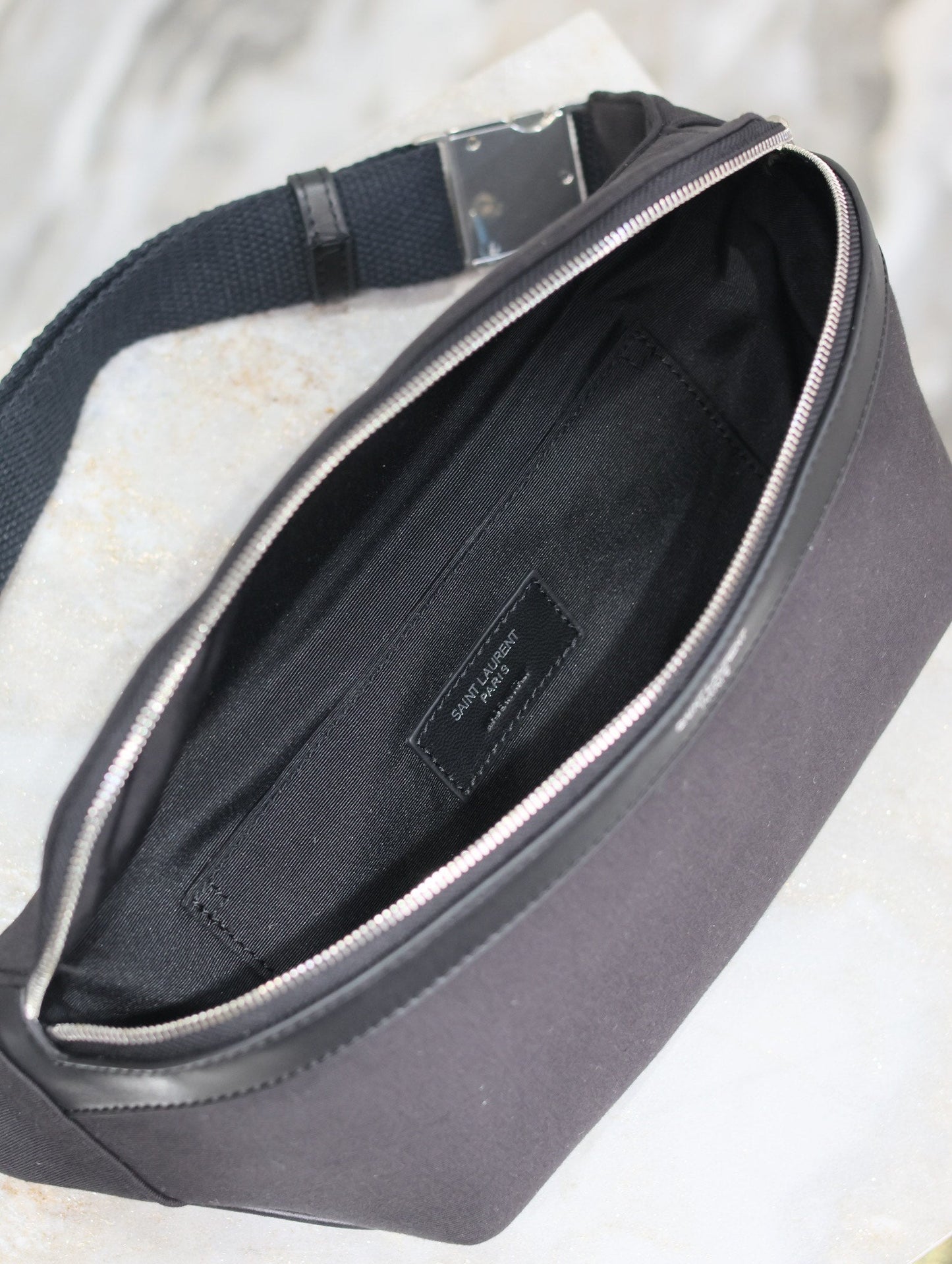 Prada Classic Belt Bag 26cm Black Leather-Trimmed mysite