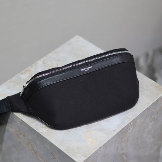 Prada Classic Belt Bag 26cm Black Leather-Trimmed mysite