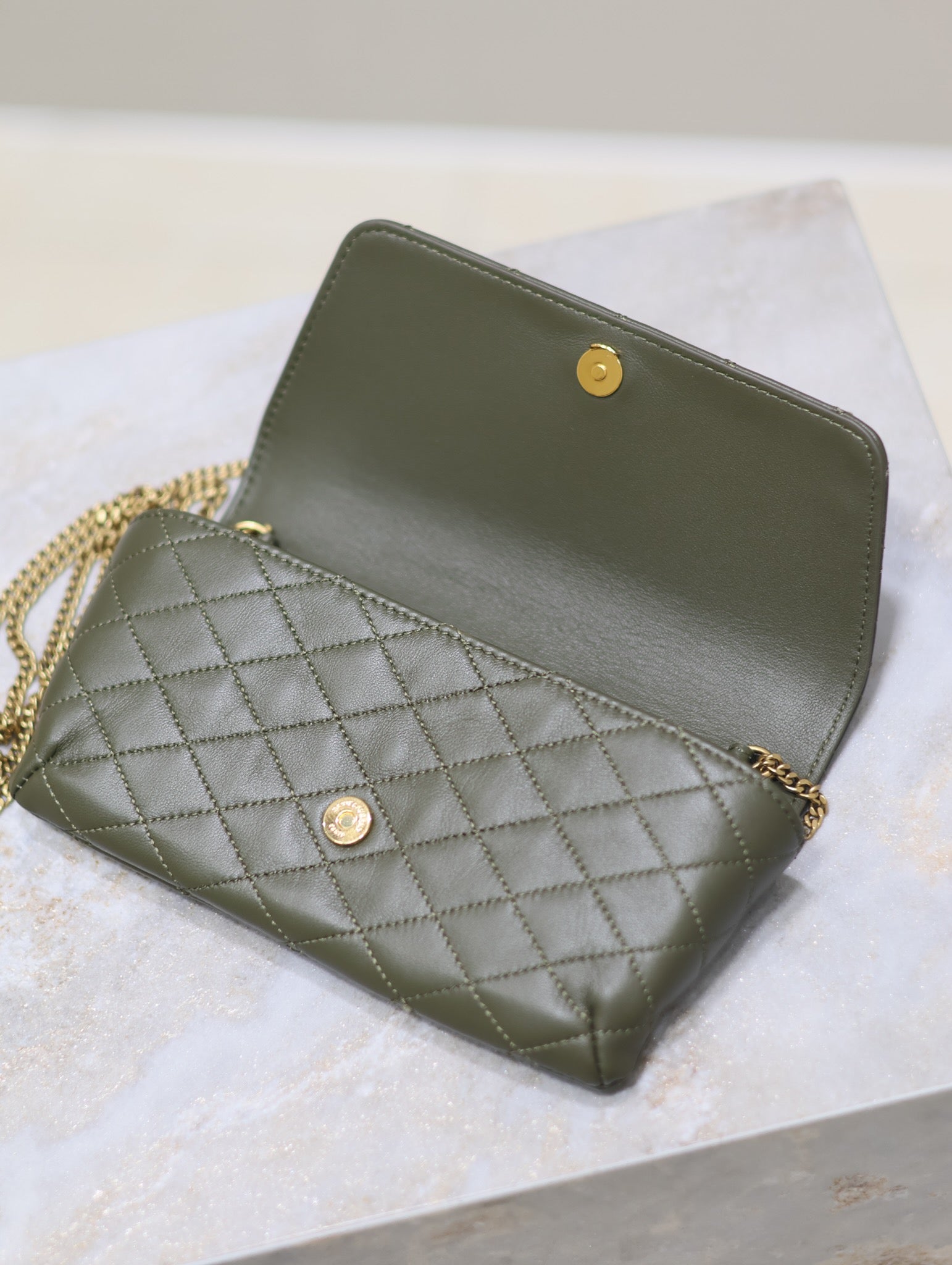 Prada Gaby Phone Bag 19cm Olive Green Quilted Leather mysite