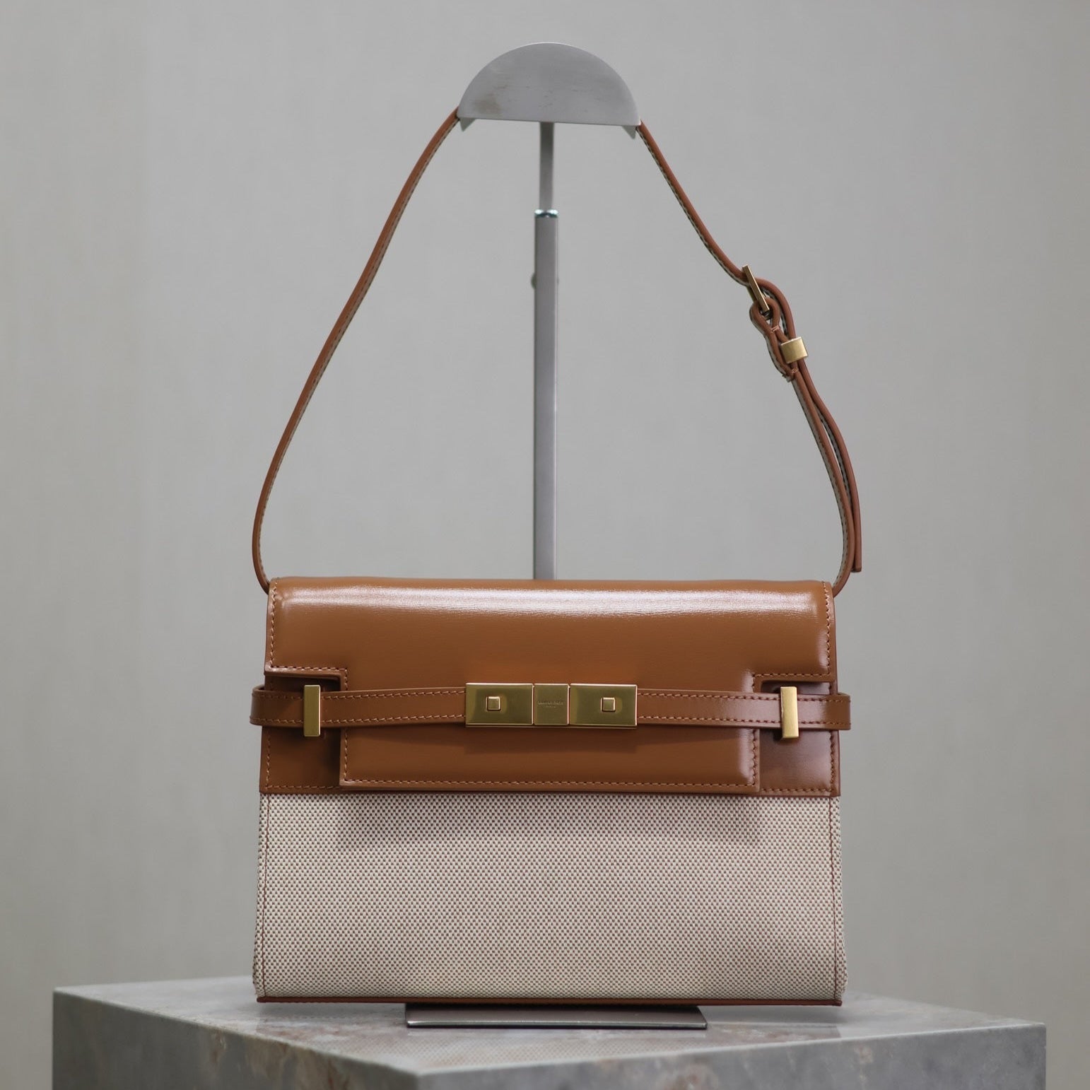 MANHATTAN SMALL 24 IN WHITE CANVAS AND BROWN CALFSKIN GOLD HARDWARE mysite
