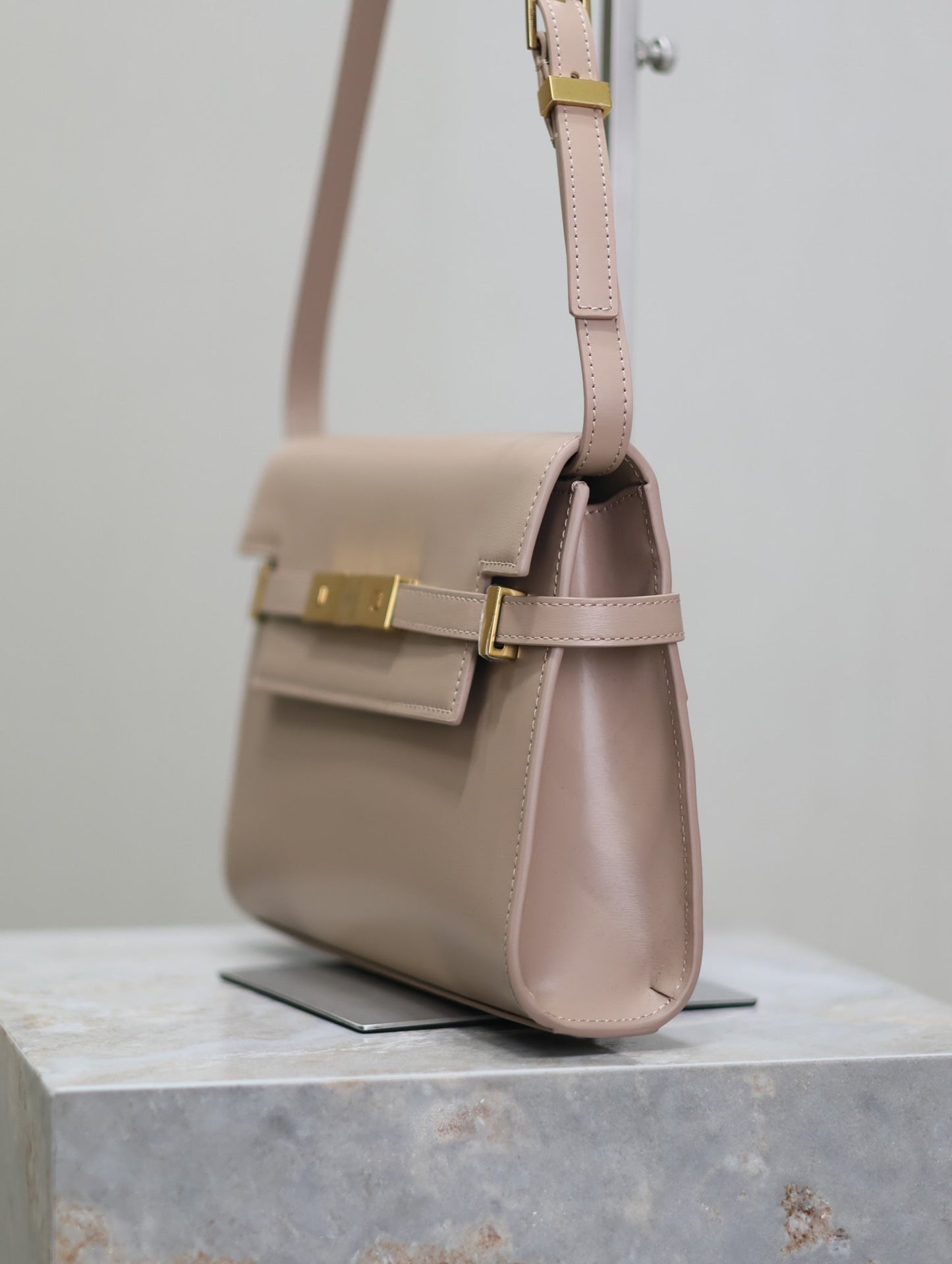 MANHATTAN SMALL 24 IN DARK BEIGE SMOOTH LAMBSKIN GOLD HARDWARE mysite