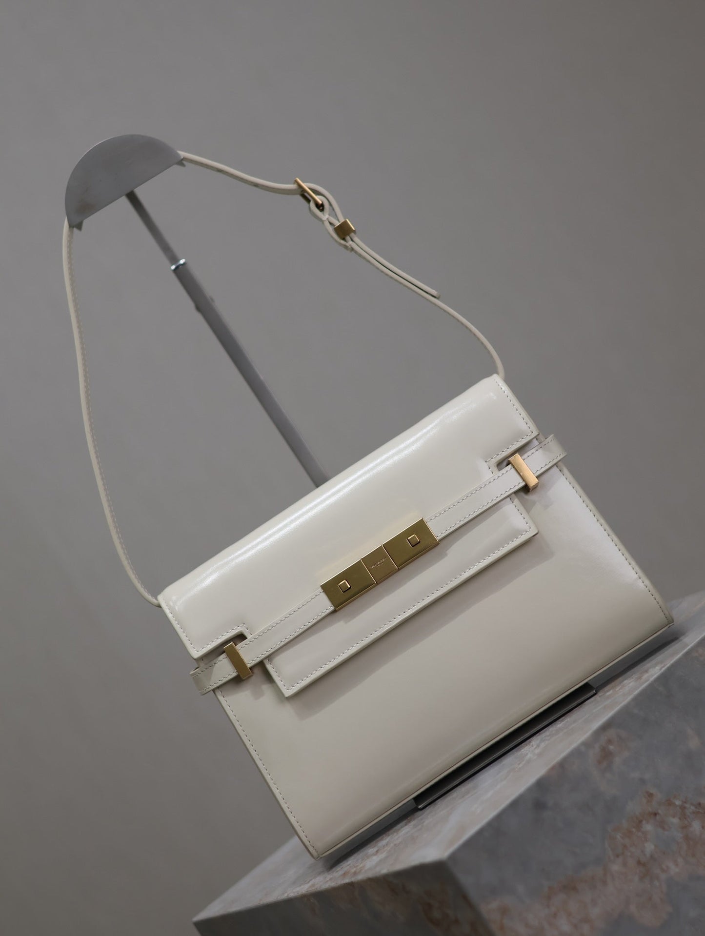 MANHATTAN SMALL 24 IN WHITE SMOOTH LAMBSKIN GOLD HARDWARE mysite