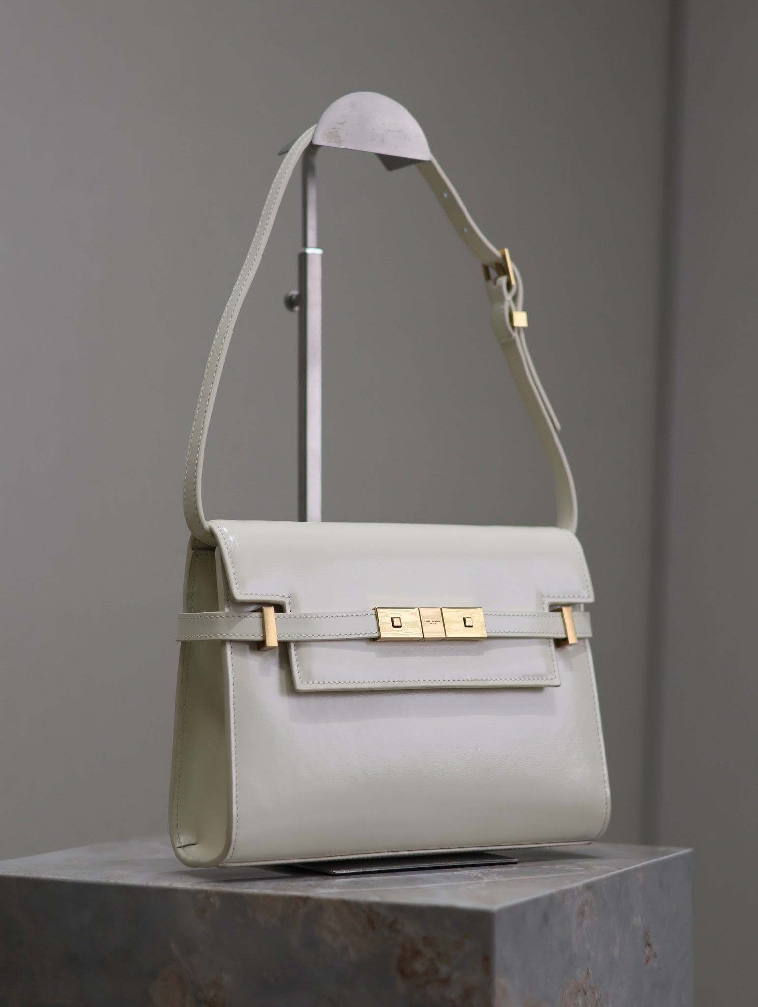 MANHATTAN SMALL 24 IN WHITE SMOOTH LAMBSKIN GOLD HARDWARE mysite