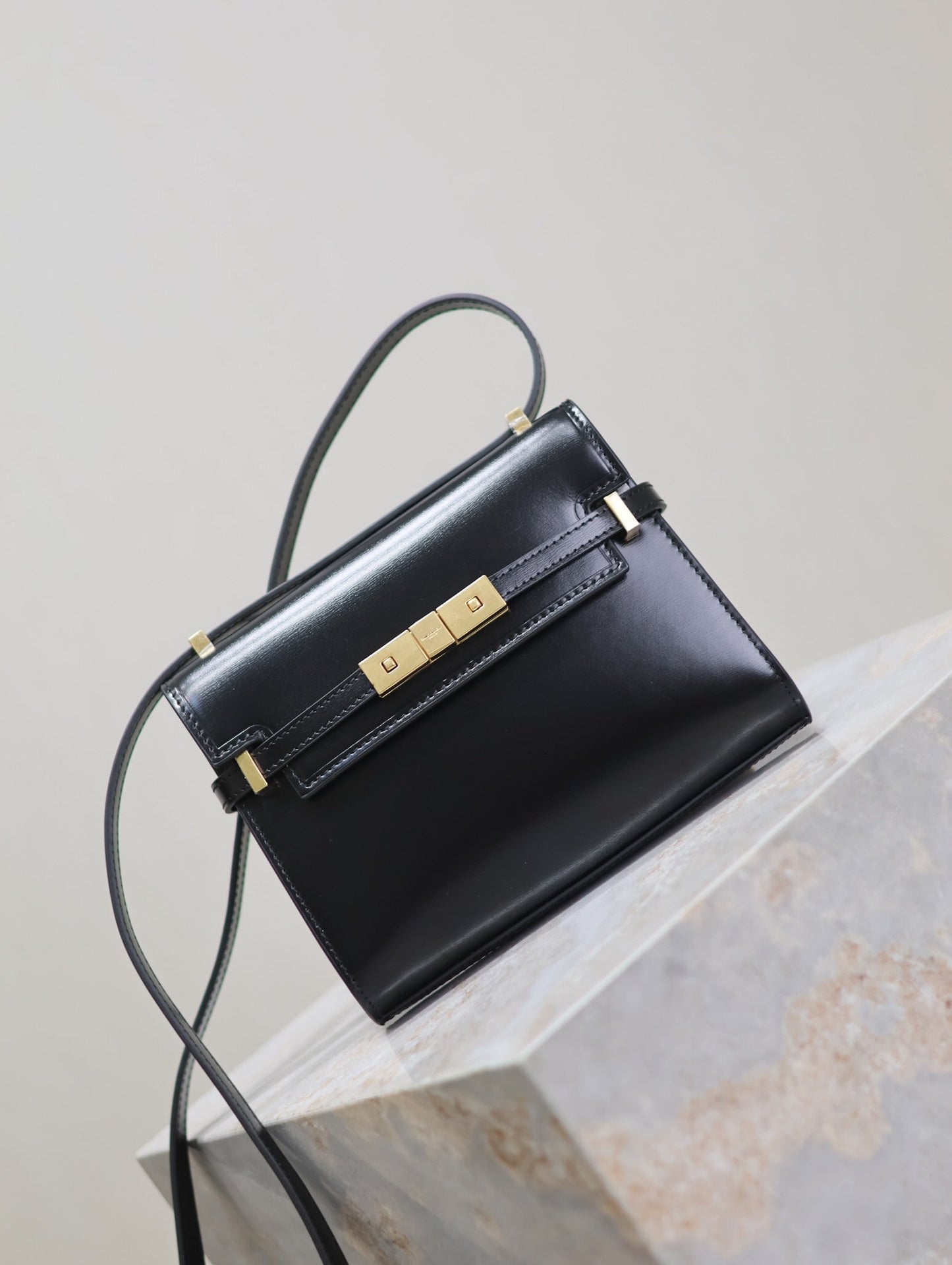 MANHATTAN MINI 19 IN BLACK SMOOTH LAMBSKIN GOLD BUCKLE mysite