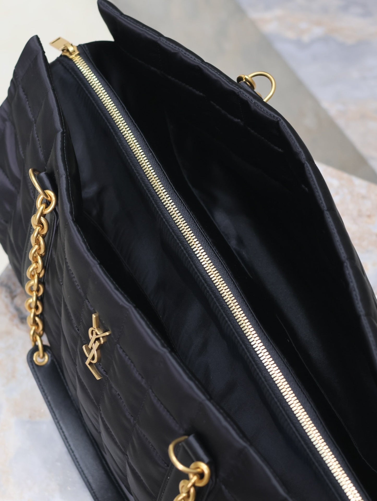 TRAVEL BAG 42 IN BLACK NYLON AND LEATHER TRIM GOLD HARDWARE mysite
