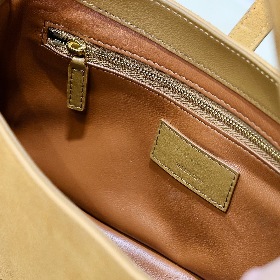 LE 5 À 7 BAG  25 IN BRONZE BROWN SUEDE COPPER LOGO mysite