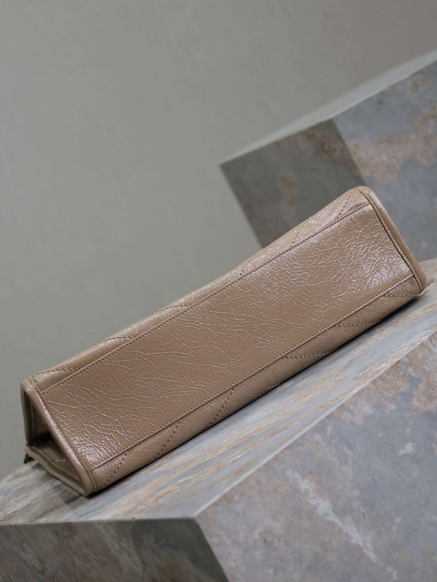 NIKI SHOPPING BAG 33 IN LIGHT BROWN CRUMPLED CALFSKIN mysite