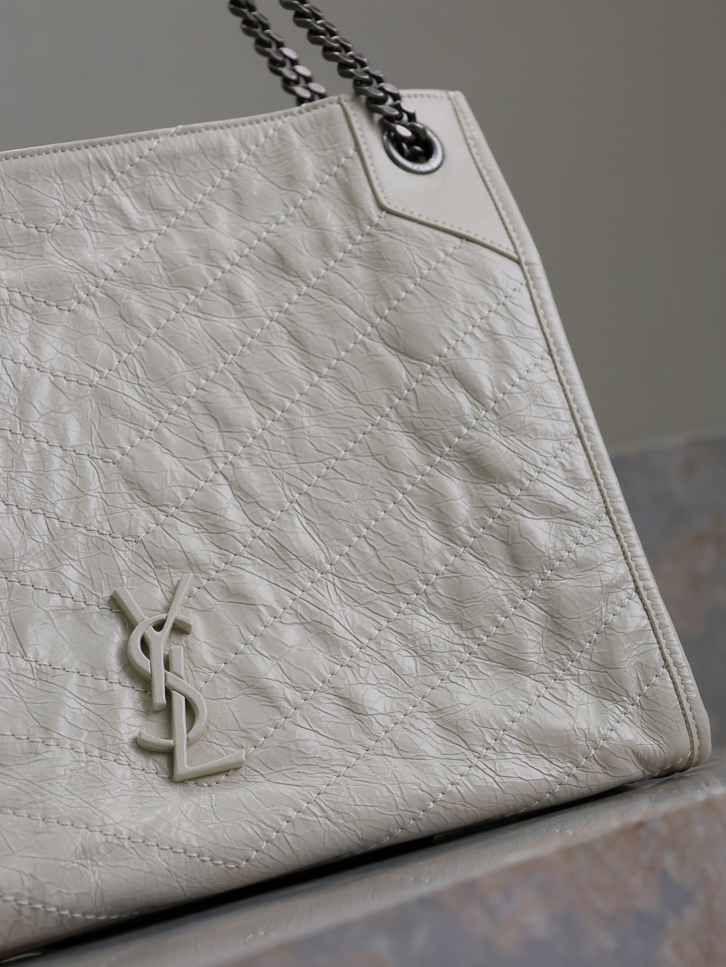 NIKI SHOPPING BAG 33 IN WHITE CRUMPLED CALFSKIN mysite