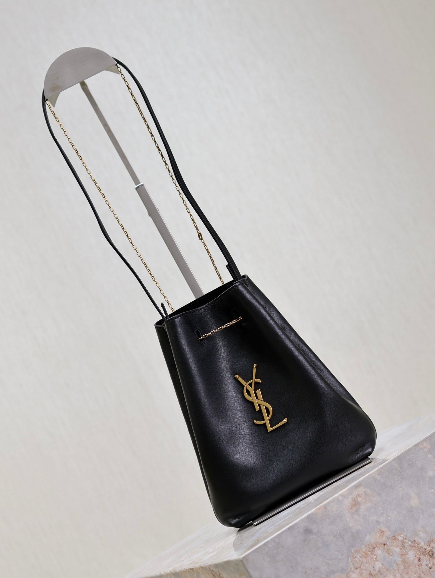 POCHON BUCKET BAG 20 IN BLACK LAMBSKIN GOLD HARDWARE mysite