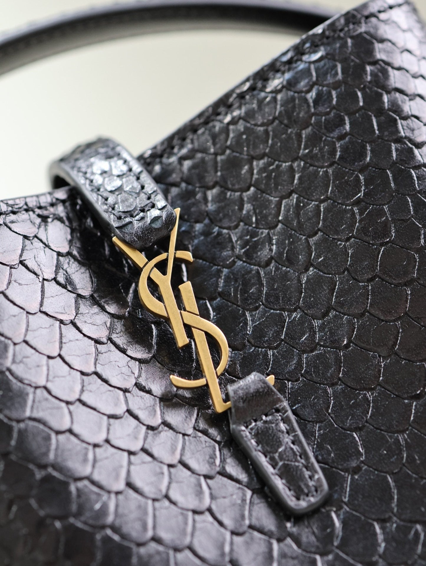 LE 37 MINI BAG 15 IN BLACK SNAKE PATTERN CALFSKIN mysite